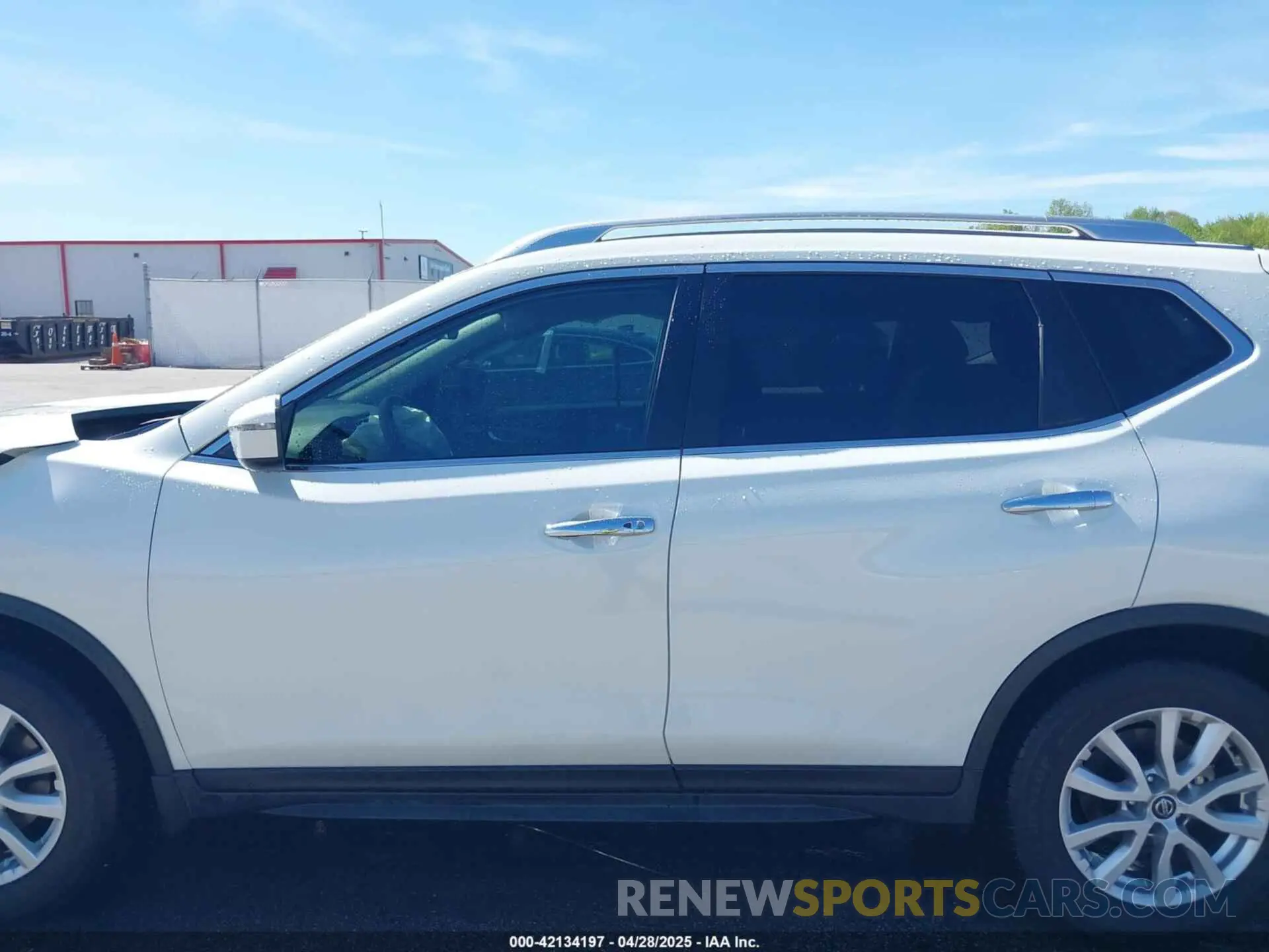 14 fotografías del automóvil dañado JN8AT2MT9LW013394 NISSAN ROGUE 2020