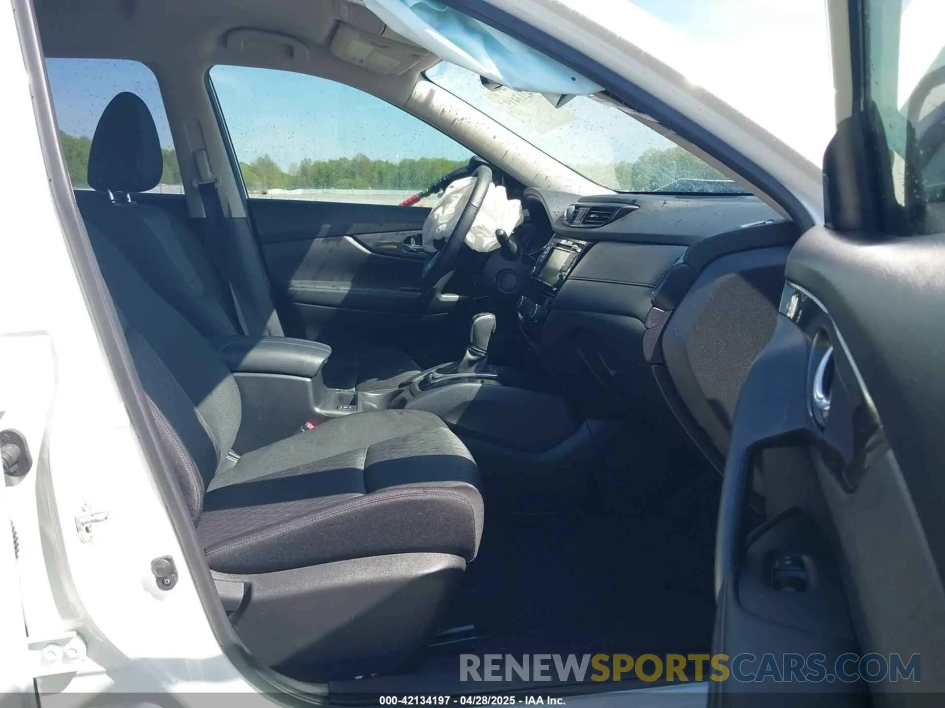 5 fotografías del automóvil dañado JN8AT2MT9LW013394 NISSAN ROGUE 2020