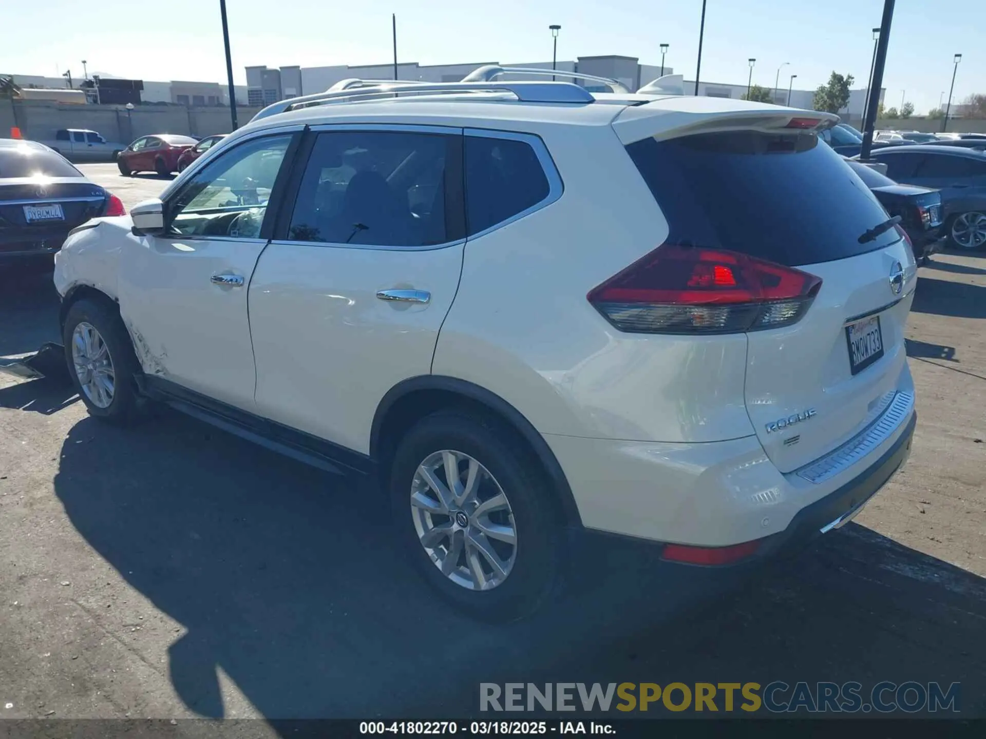 3 fotografías del automóvil dañado JN8AT2MTXLW002808 NISSAN ROGUE 2020