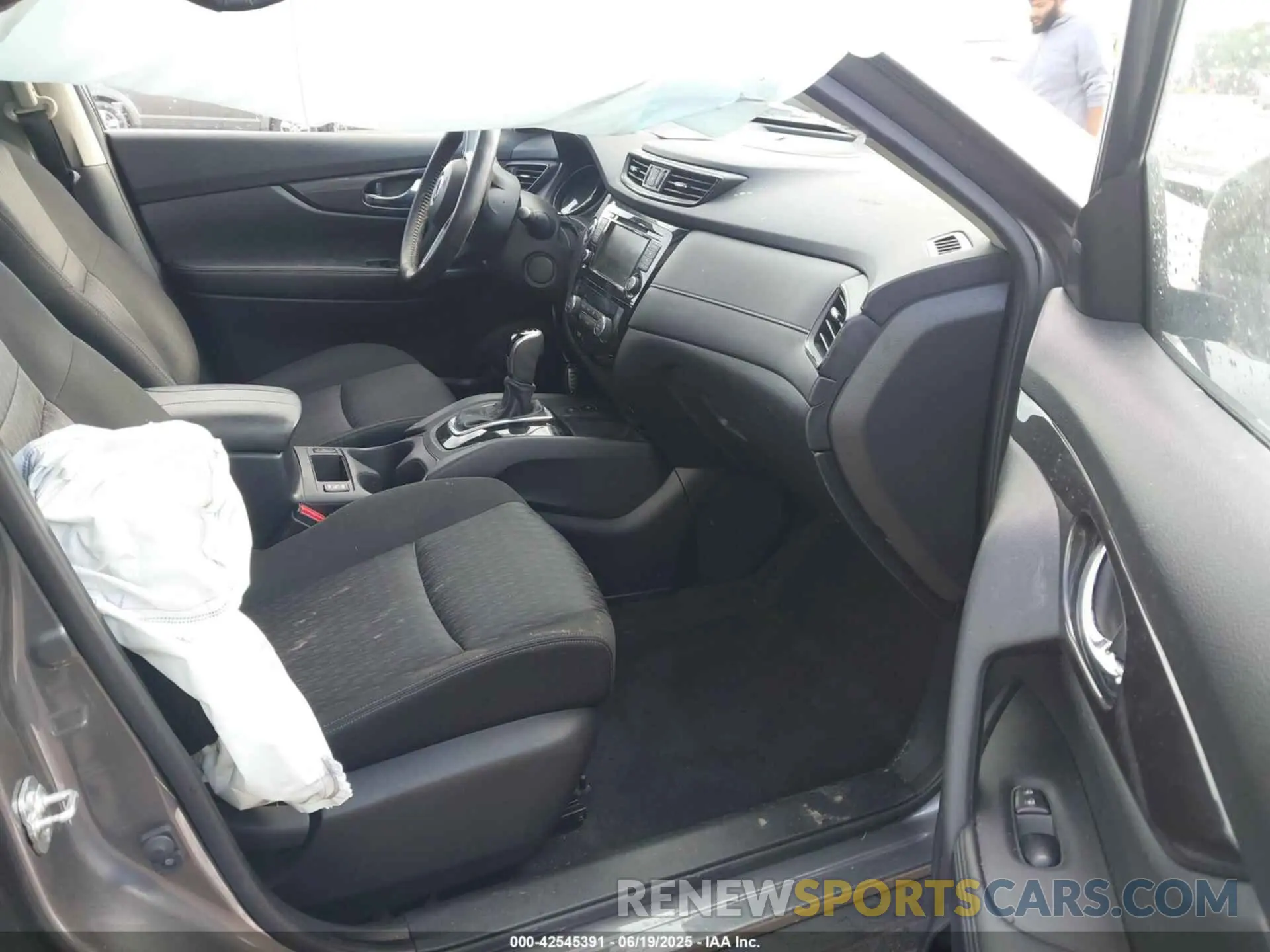 5 fotografías del automóvil dañado JN8AT2MV4LW102226 NISSAN ROGUE 2020