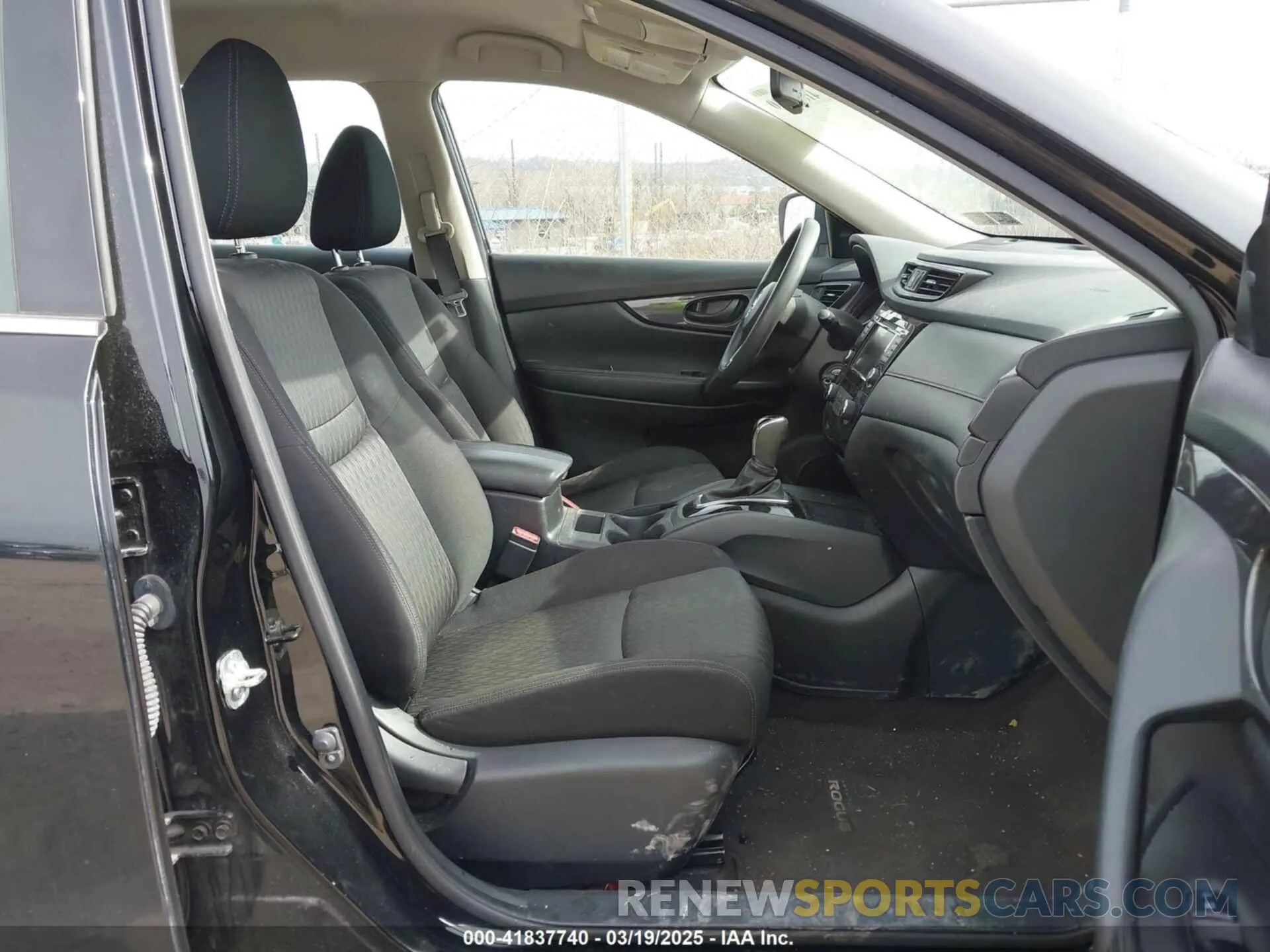 5 fotografías del automóvil dañado JN8AT2MV4LW106566 NISSAN ROGUE 2020