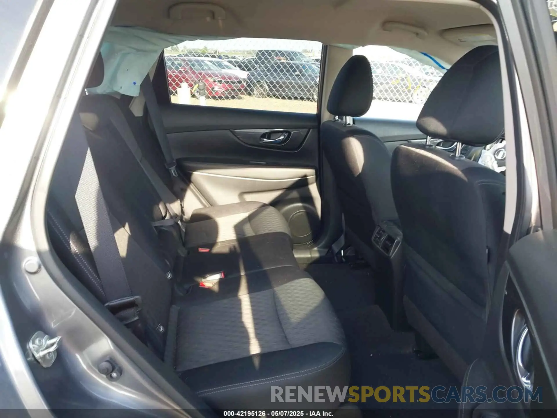 8 fotografías del automóvil dañado JN8AT2MV5LW122520 NISSAN ROGUE 2020
