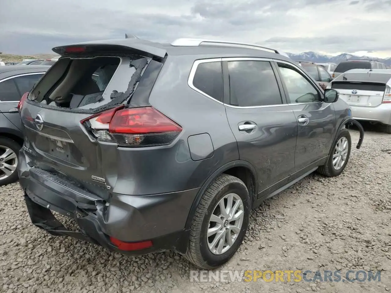 3 fotografías del automóvil dañado JN8AT2MV7LW135429 NISSAN ROGUE 2020