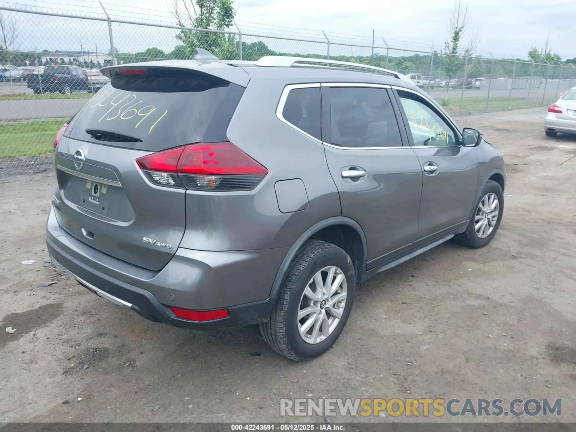 4 fotografías del automóvil dañado JN8AT2MV8LW109759 NISSAN ROGUE 2020