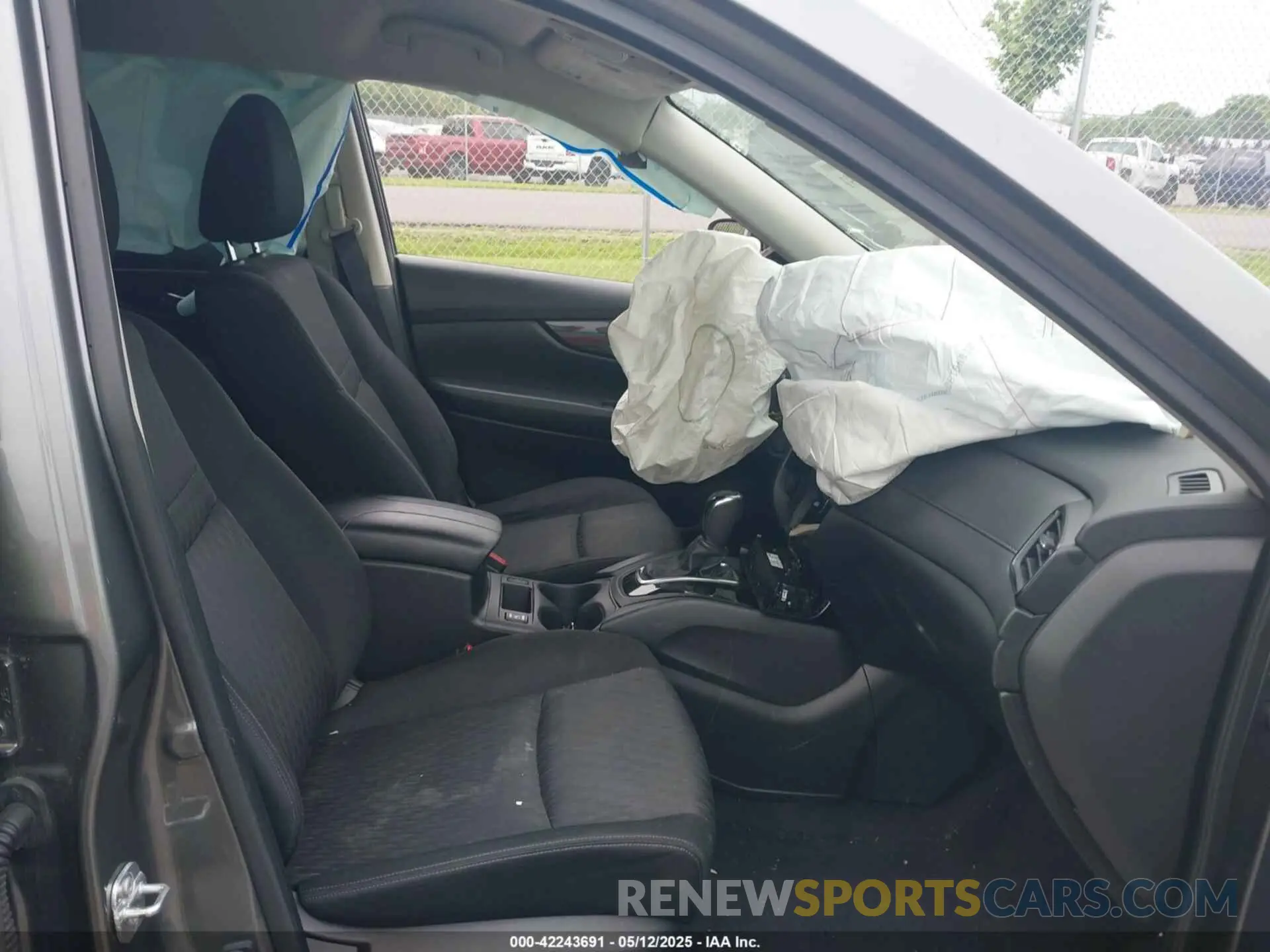 5 fotografías del automóvil dañado JN8AT2MV8LW109759 NISSAN ROGUE 2020