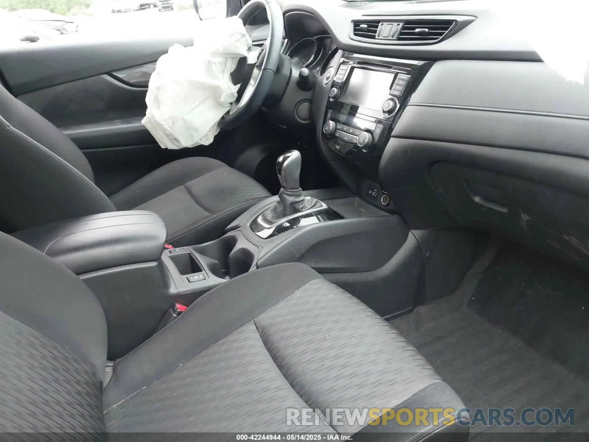 5 fotografías del automóvil dañado JN8AT2MVXLW112758 NISSAN ROGUE 2020
