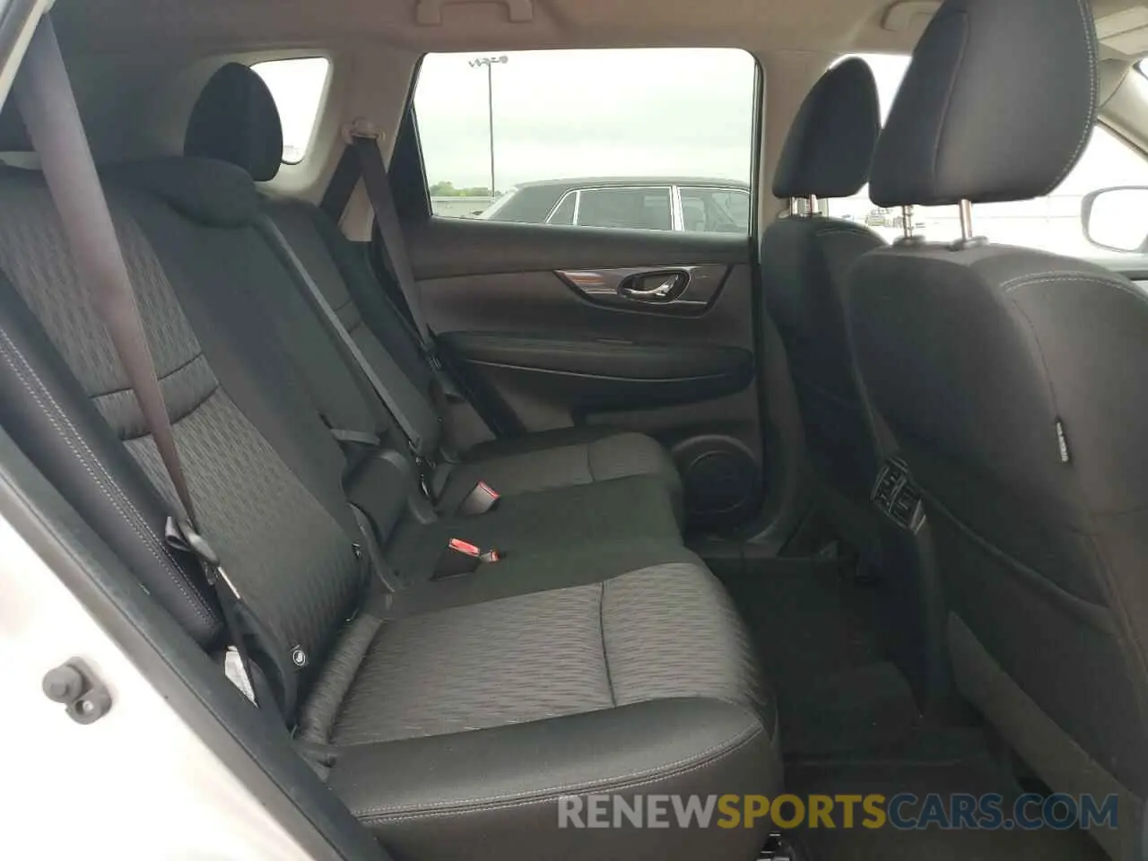 11 fotografías del automóvil dañado KNMAT2MT0LP541427 NISSAN ROGUE 2020
