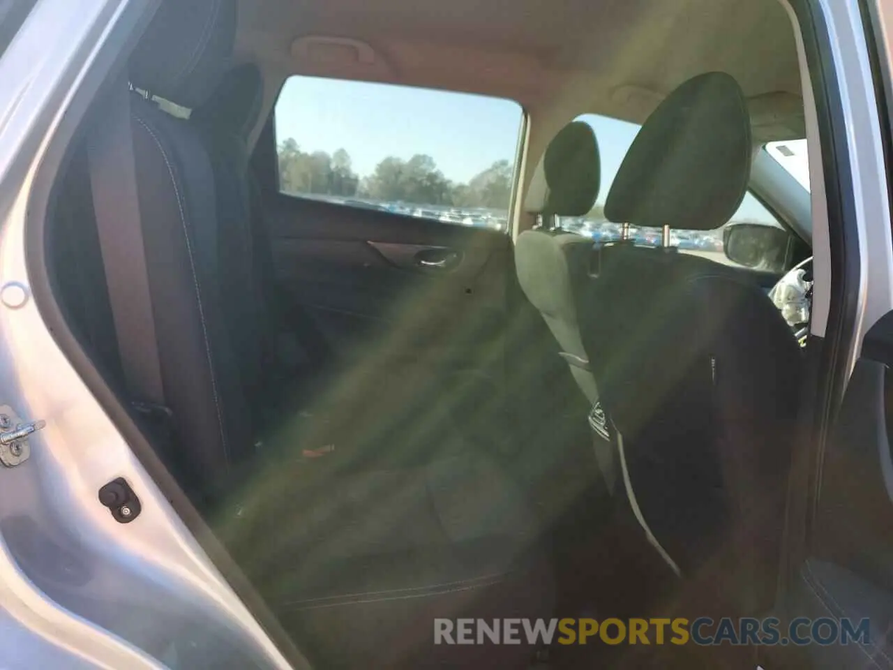 11 fotografías del automóvil dañado KNMAT2MT1LP523289 NISSAN ROGUE 2020