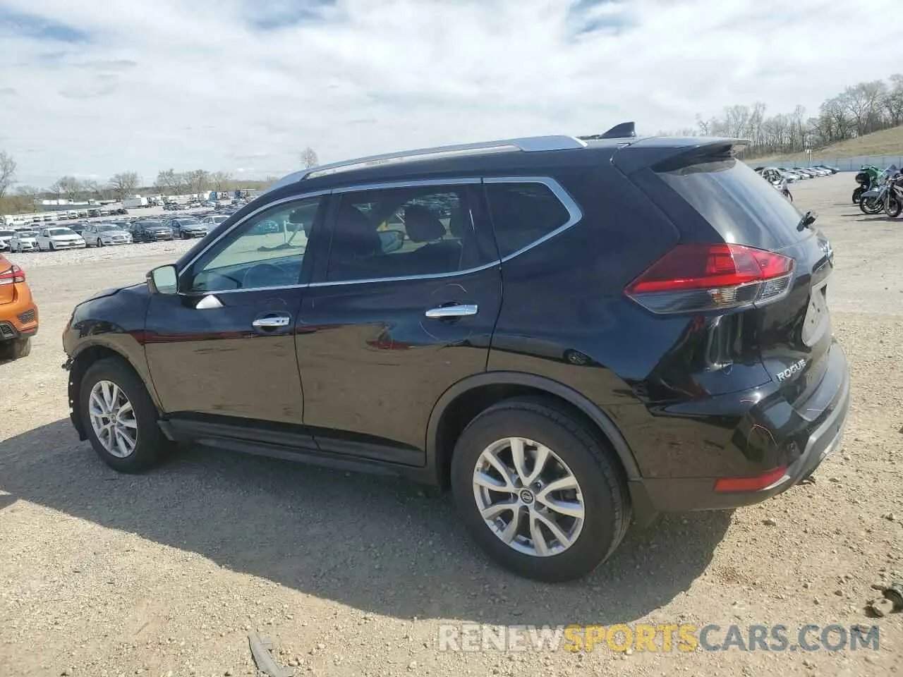 2 fotografías del automóvil dañado KNMAT2MT1LP535748 NISSAN ROGUE 2020