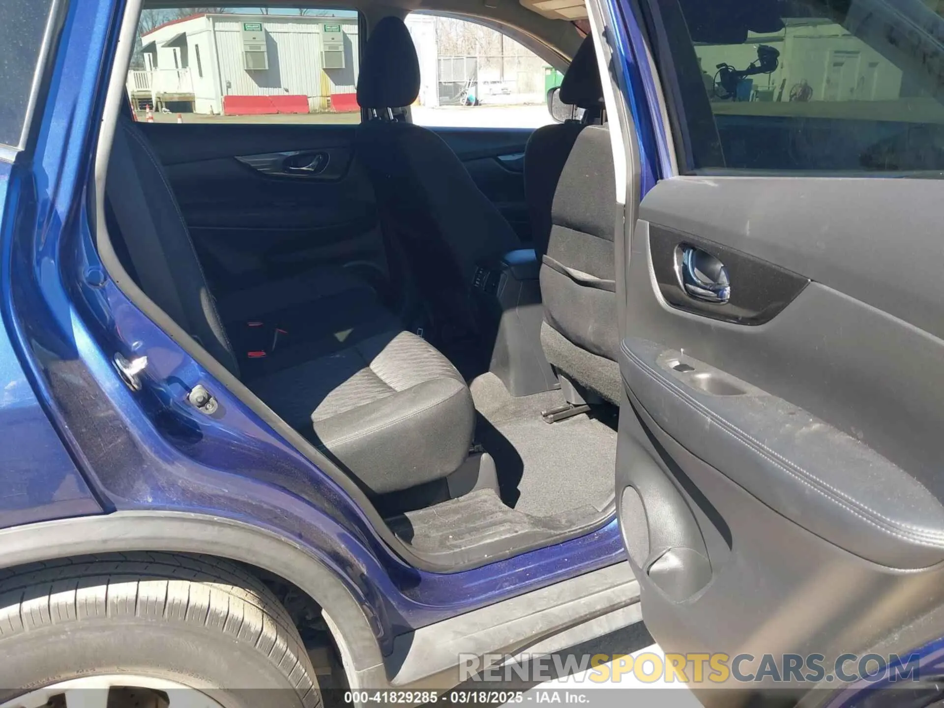 8 fotografías del automóvil dañado KNMAT2MT2LP511622 NISSAN ROGUE 2020