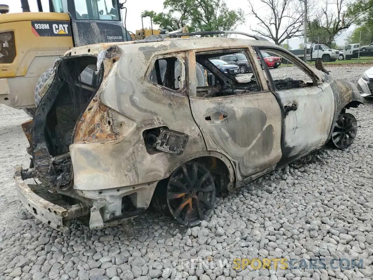 3 fotografías del automóvil dañado KNMAT2MT2LP542952 NISSAN ROGUE 2020