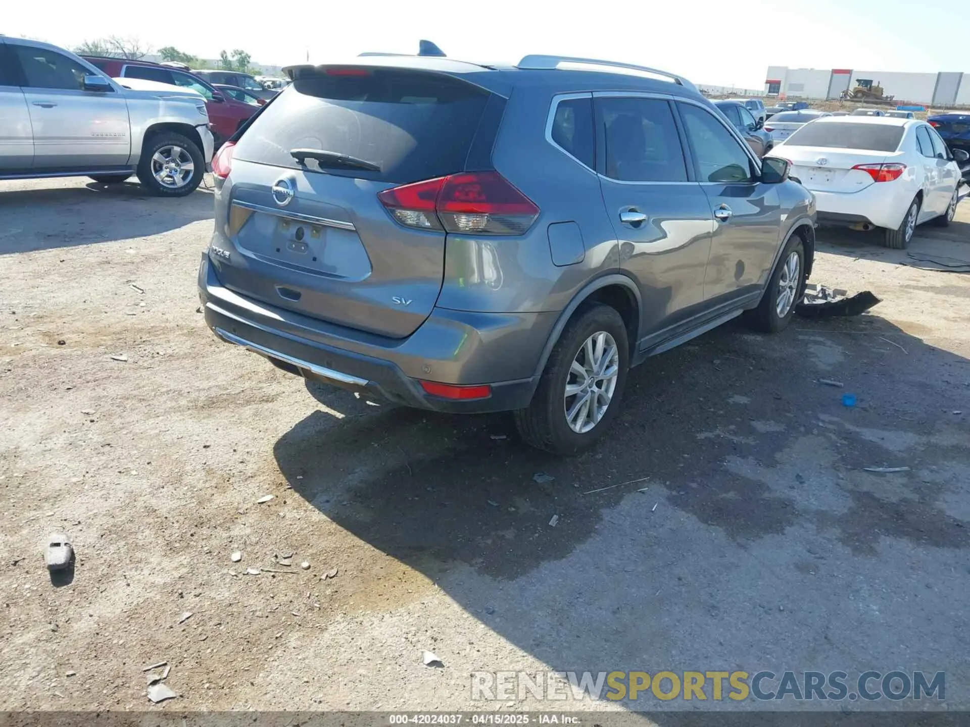 4 fotografías del automóvil dañado KNMAT2MT4LP514652 NISSAN ROGUE 2020