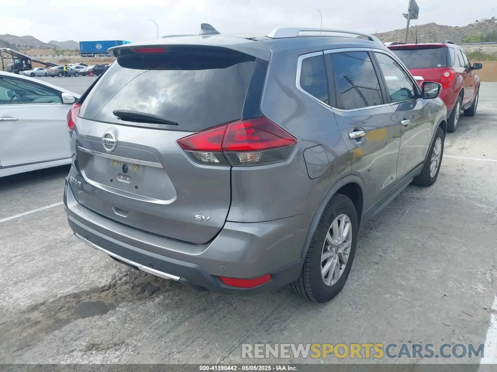 4 fotografías del automóvil dañado KNMAT2MT4LP521097 NISSAN ROGUE 2020