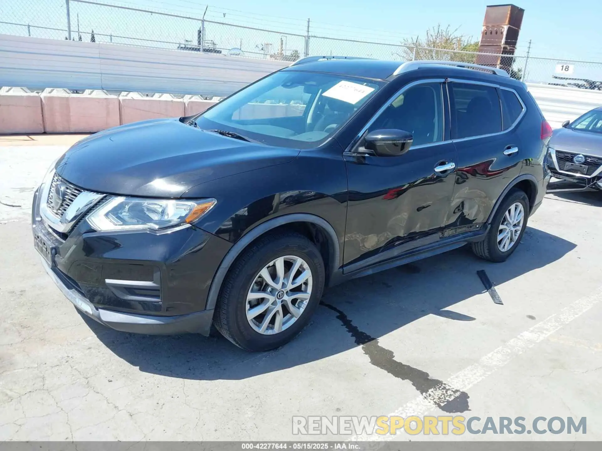2 fotografías del automóvil dañado KNMAT2MT4LP526705 NISSAN ROGUE 2020
