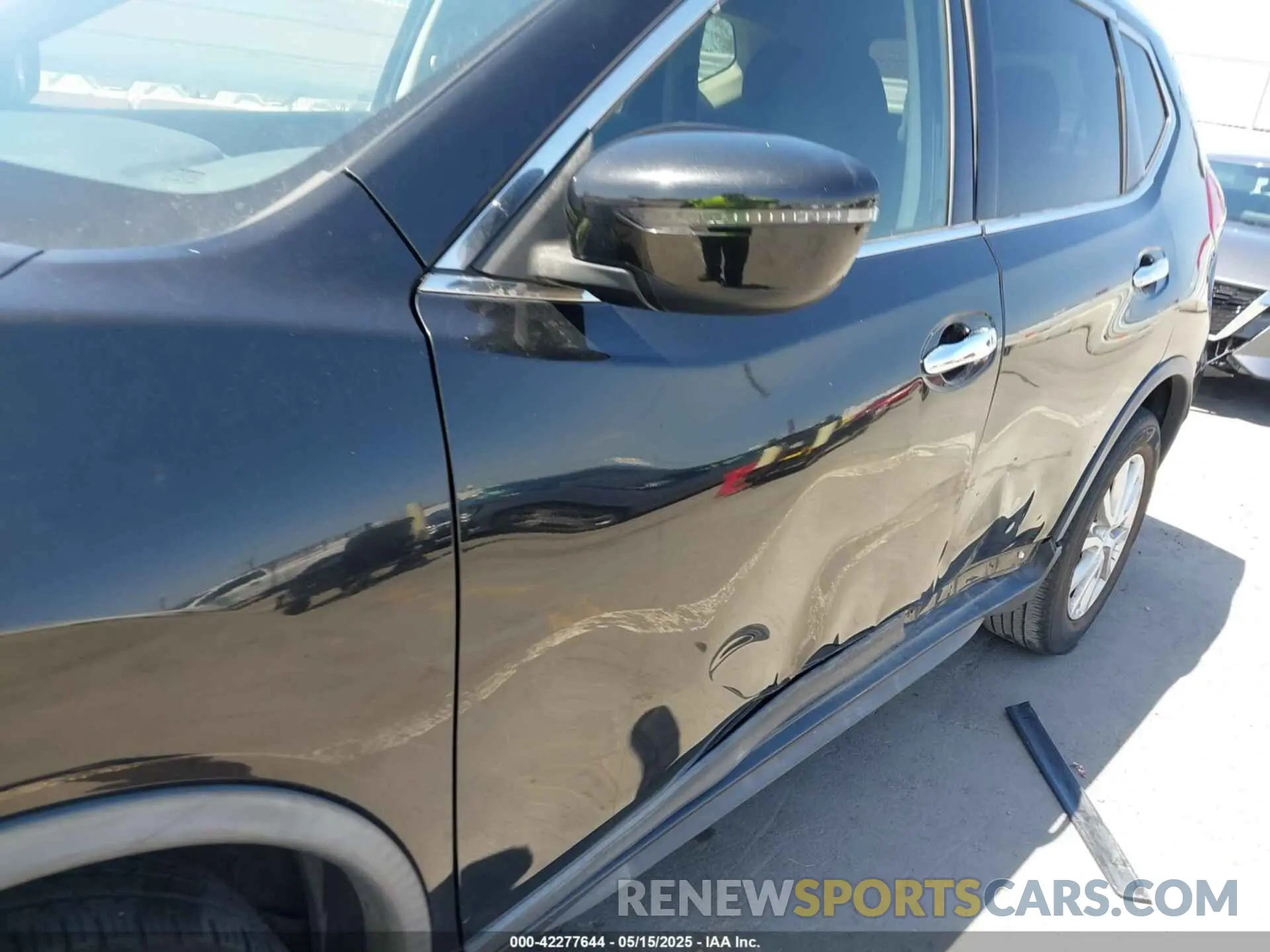 6 fotografías del automóvil dañado KNMAT2MT4LP526705 NISSAN ROGUE 2020