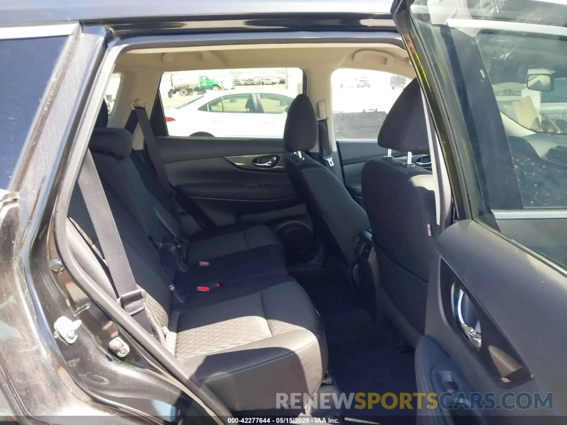 8 fotografías del automóvil dañado KNMAT2MT4LP526705 NISSAN ROGUE 2020