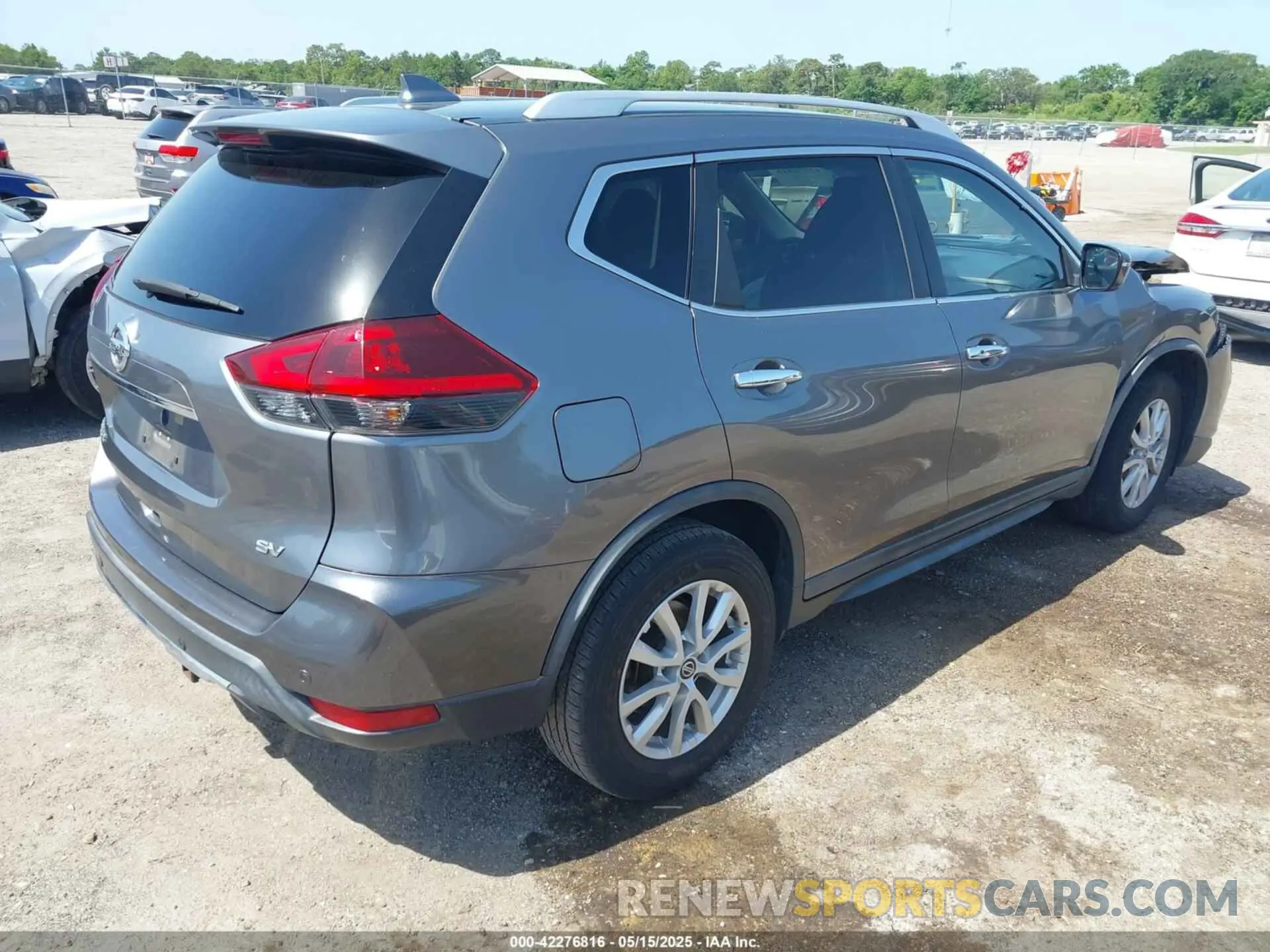 4 fotografías del automóvil dañado KNMAT2MT5LP514174 NISSAN ROGUE 2020