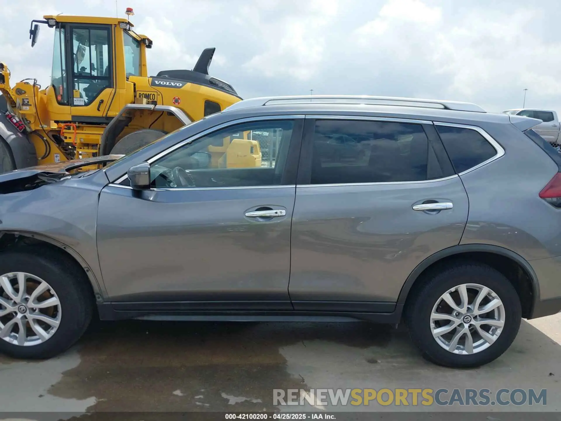 15 fotografías del automóvil dañado KNMAT2MT8LP510300 NISSAN ROGUE 2020