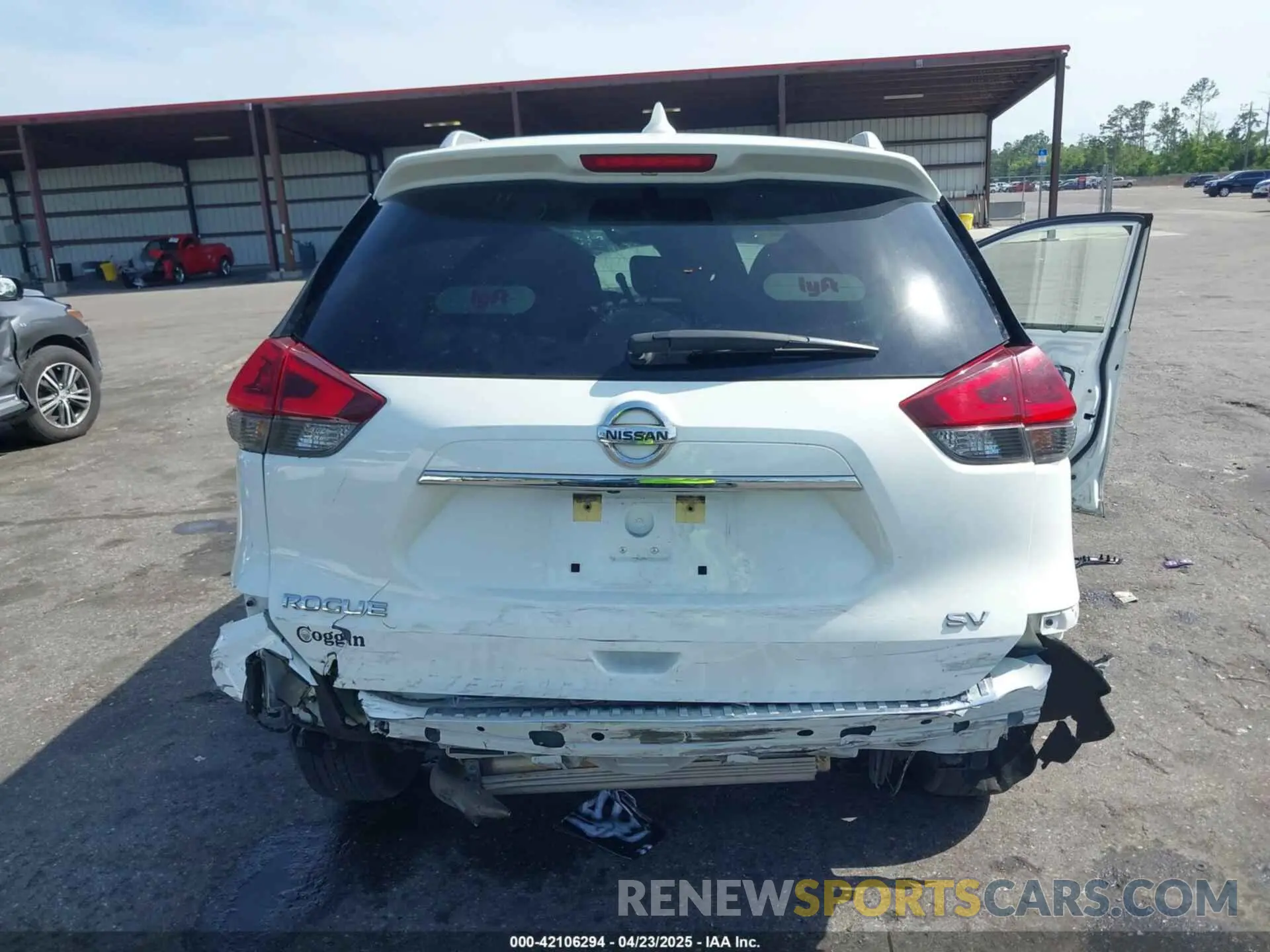 15 fotografías del automóvil dañado KNMAT2MT8LP524584 NISSAN ROGUE 2020