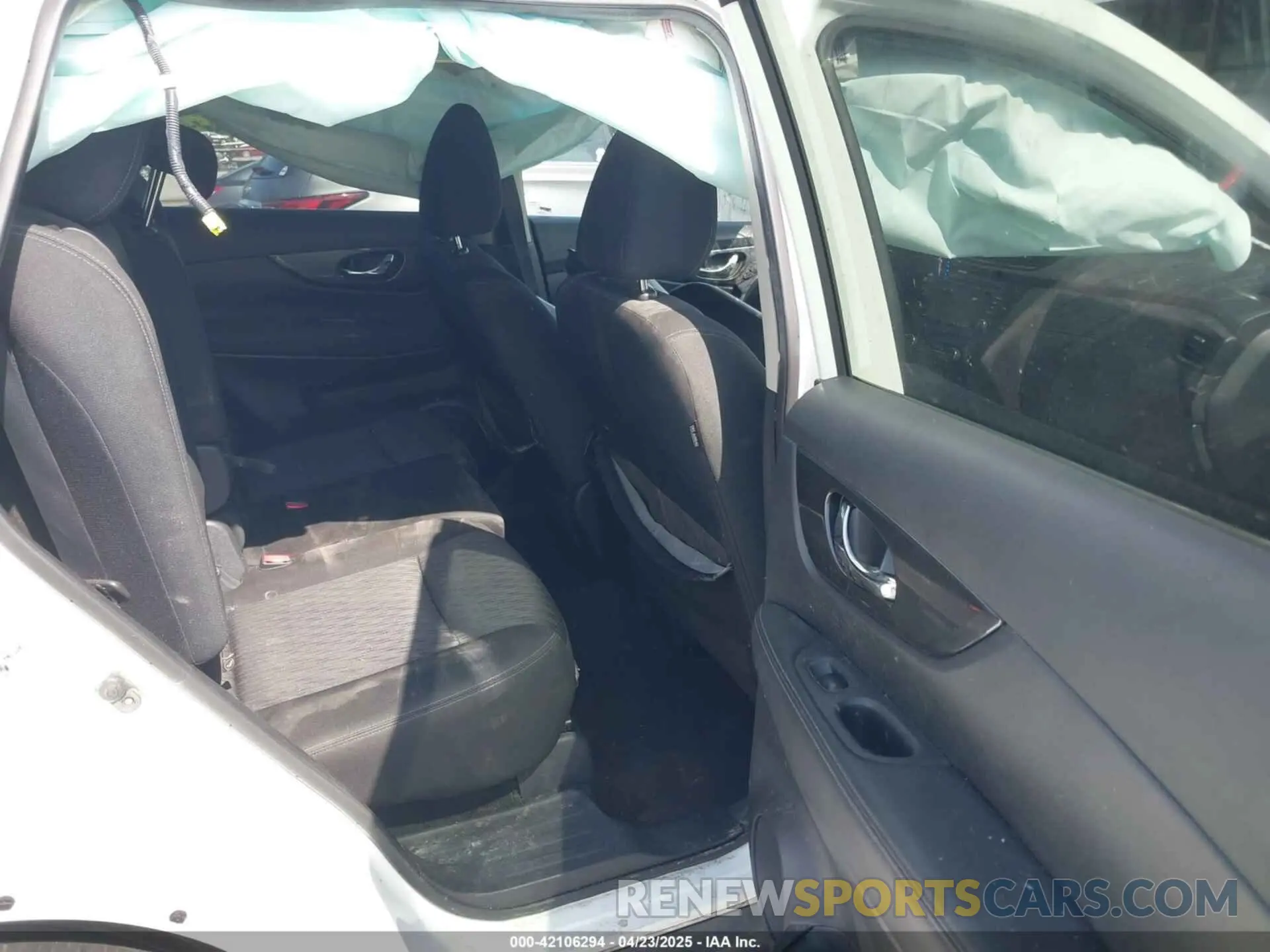 8 fotografías del automóvil dañado KNMAT2MT8LP524584 NISSAN ROGUE 2020