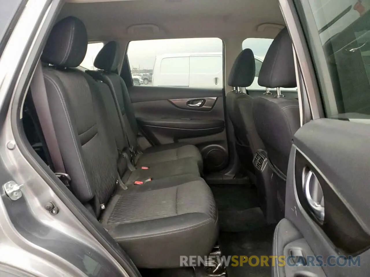 11 fotografías del automóvil dañado KNMAT2MT8LP526206 NISSAN ROGUE 2020
