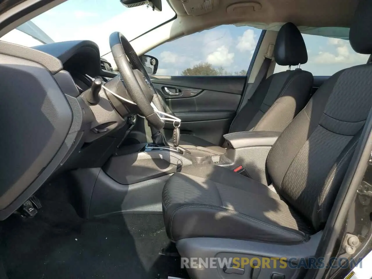 7 fotografías del automóvil dañado KNMAT2MT9LP502870 NISSAN ROGUE 2020