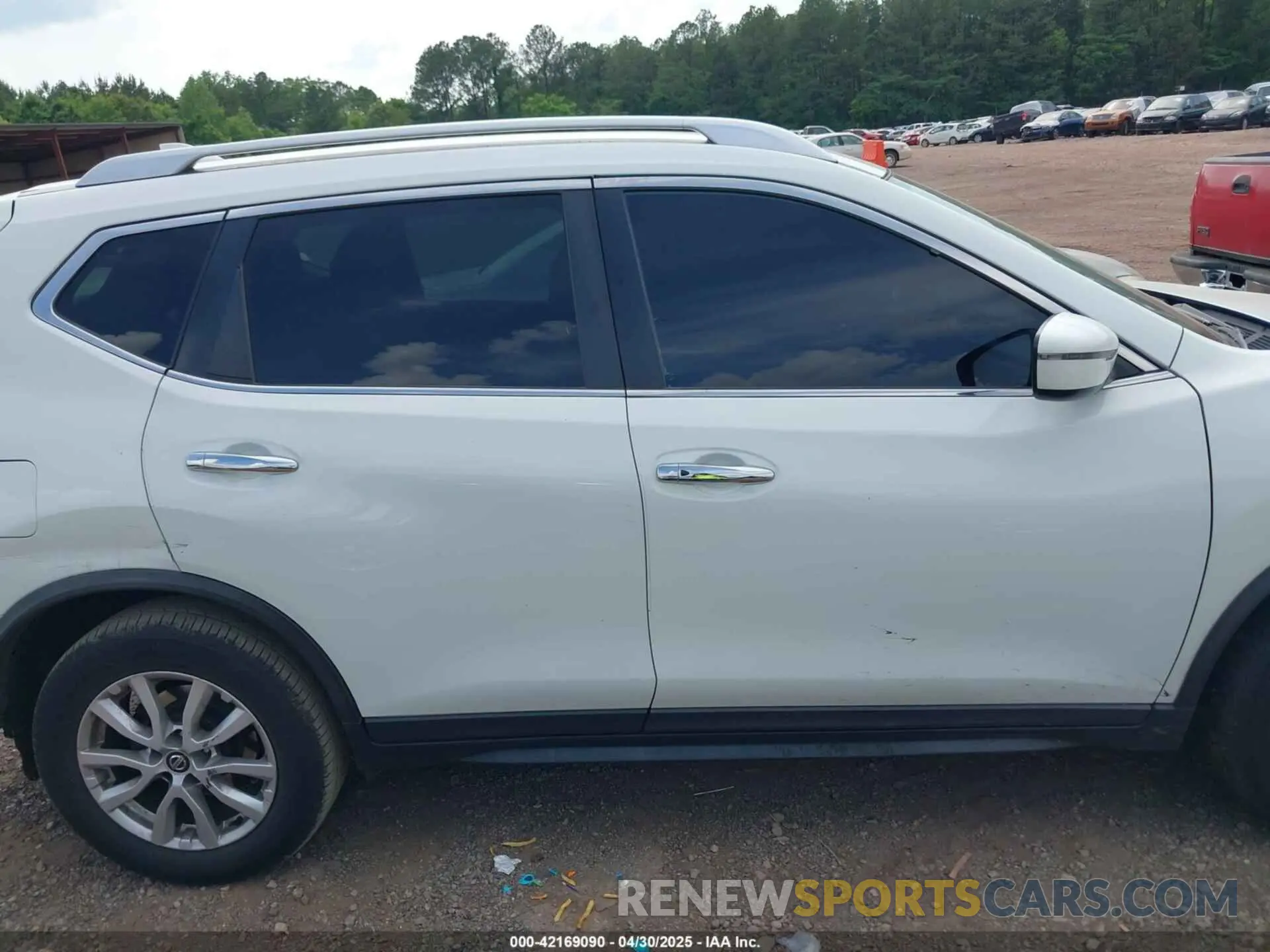 12 fotografías del automóvil dañado KNMAT2MT9LP507566 NISSAN ROGUE 2020