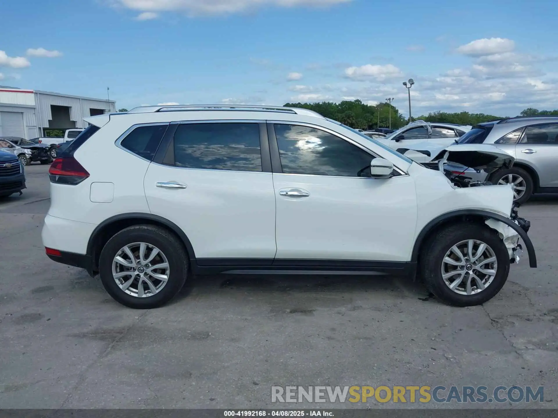 13 fotografías del automóvil dañado KNMAT2MTXLP519404 NISSAN ROGUE 2020
