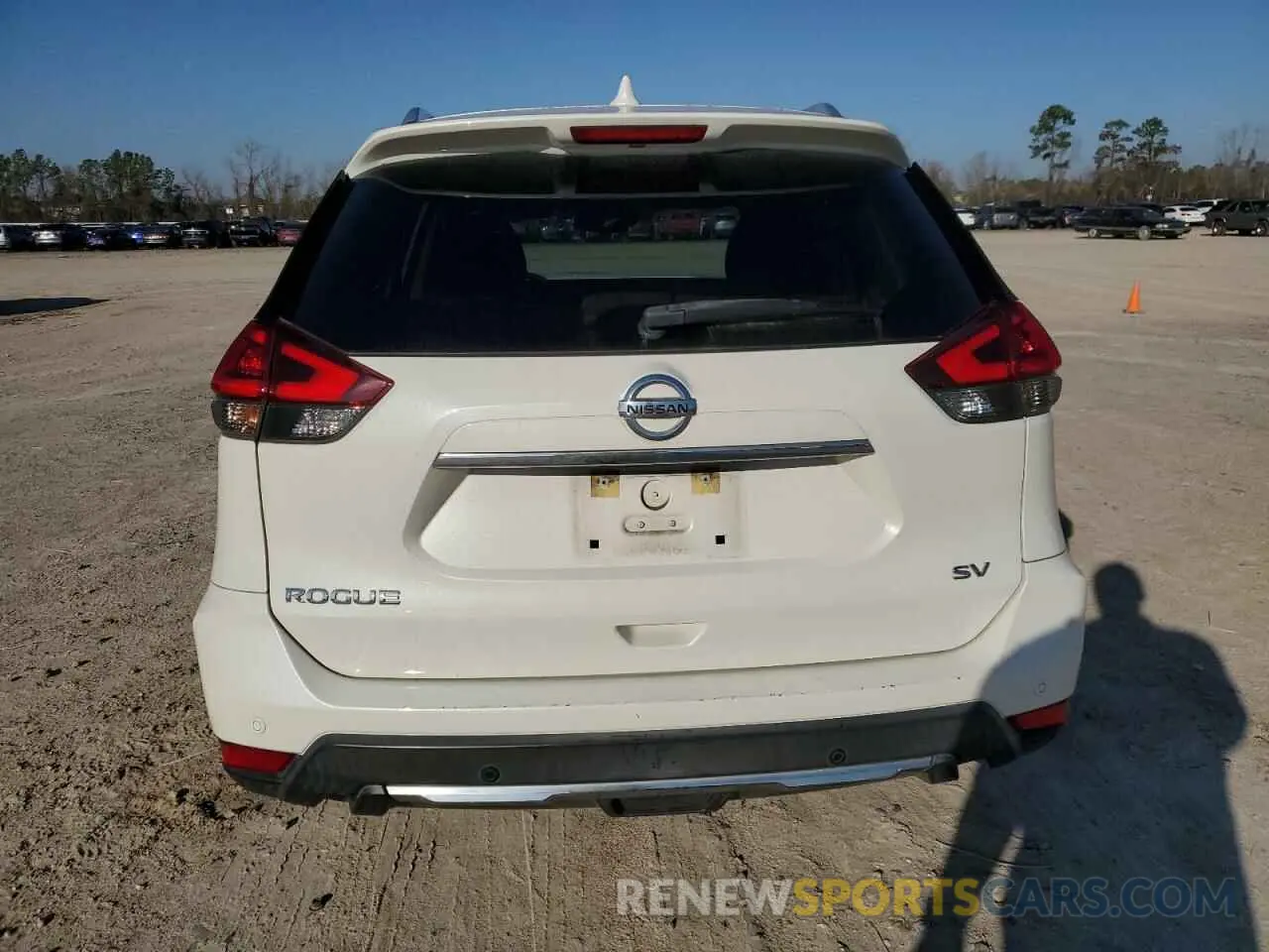 6 fotografías del automóvil dañado KNMAT2MTXLP536106 NISSAN ROGUE 2020
