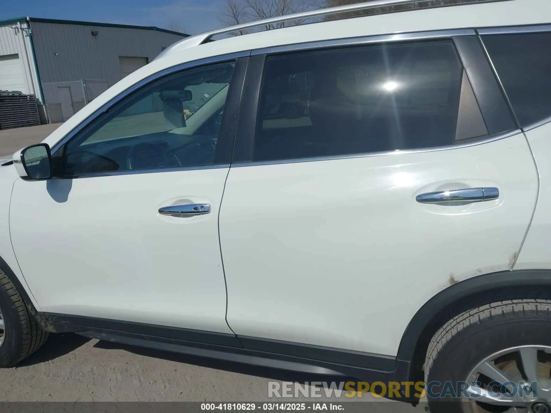 14 fotografías del automóvil dañado KNMAT2MV0LP511443 NISSAN ROGUE 2020