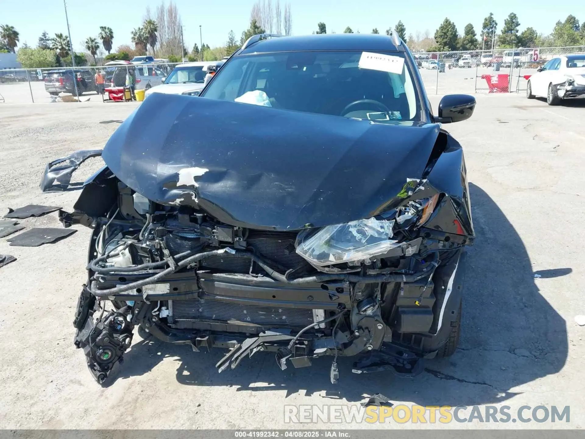 13 fotografías del automóvil dañado KNMAT2MV1LP533323 NISSAN ROGUE 2020