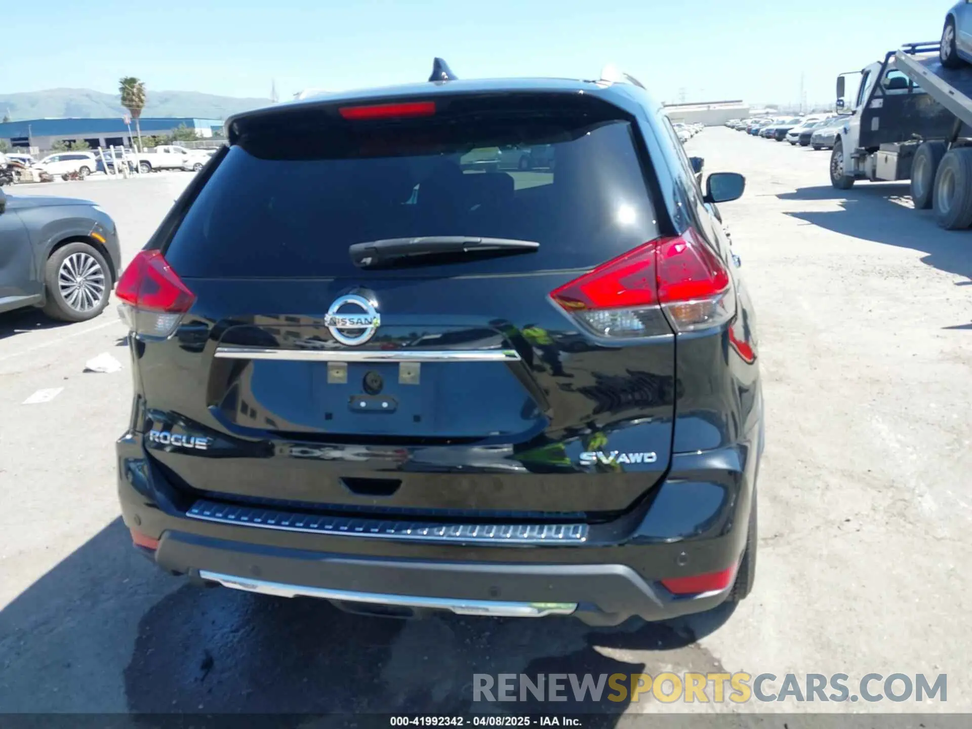17 fotografías del automóvil dañado KNMAT2MV1LP533323 NISSAN ROGUE 2020