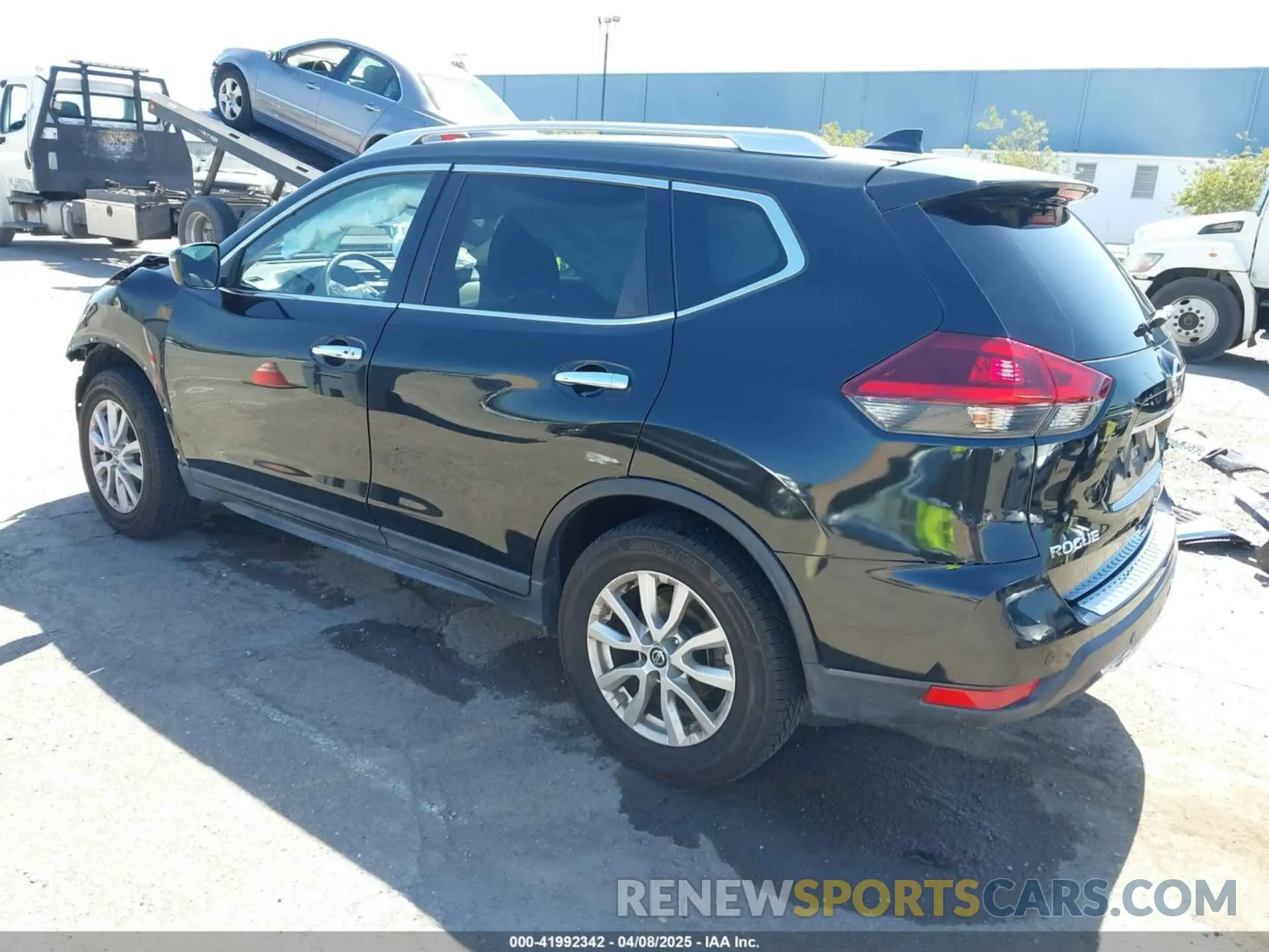 3 fotografías del automóvil dañado KNMAT2MV1LP533323 NISSAN ROGUE 2020
