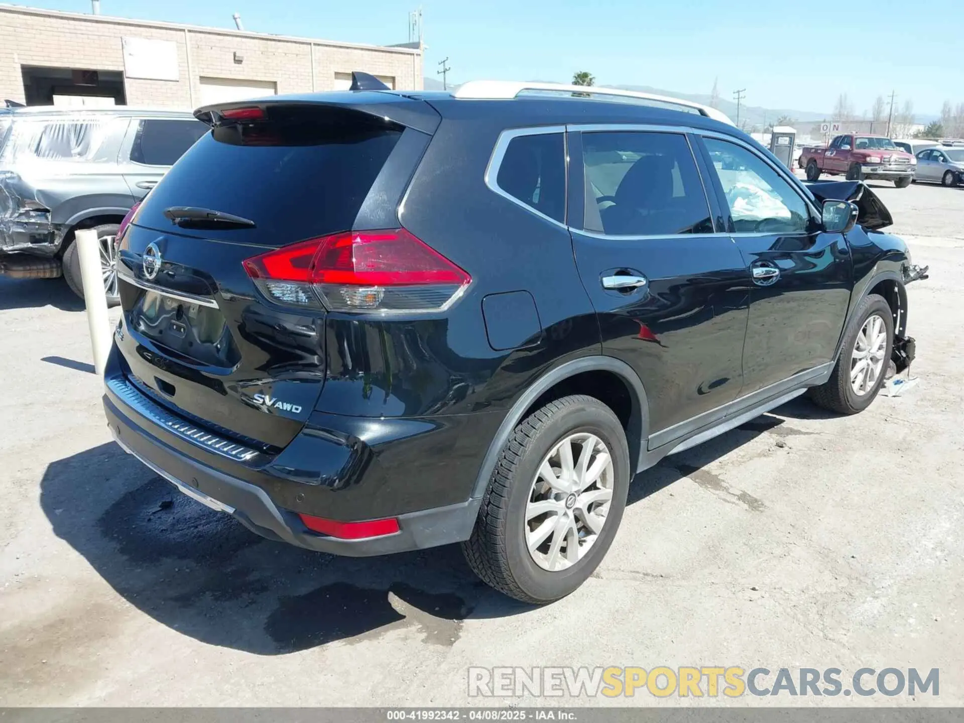 4 fotografías del automóvil dañado KNMAT2MV1LP533323 NISSAN ROGUE 2020