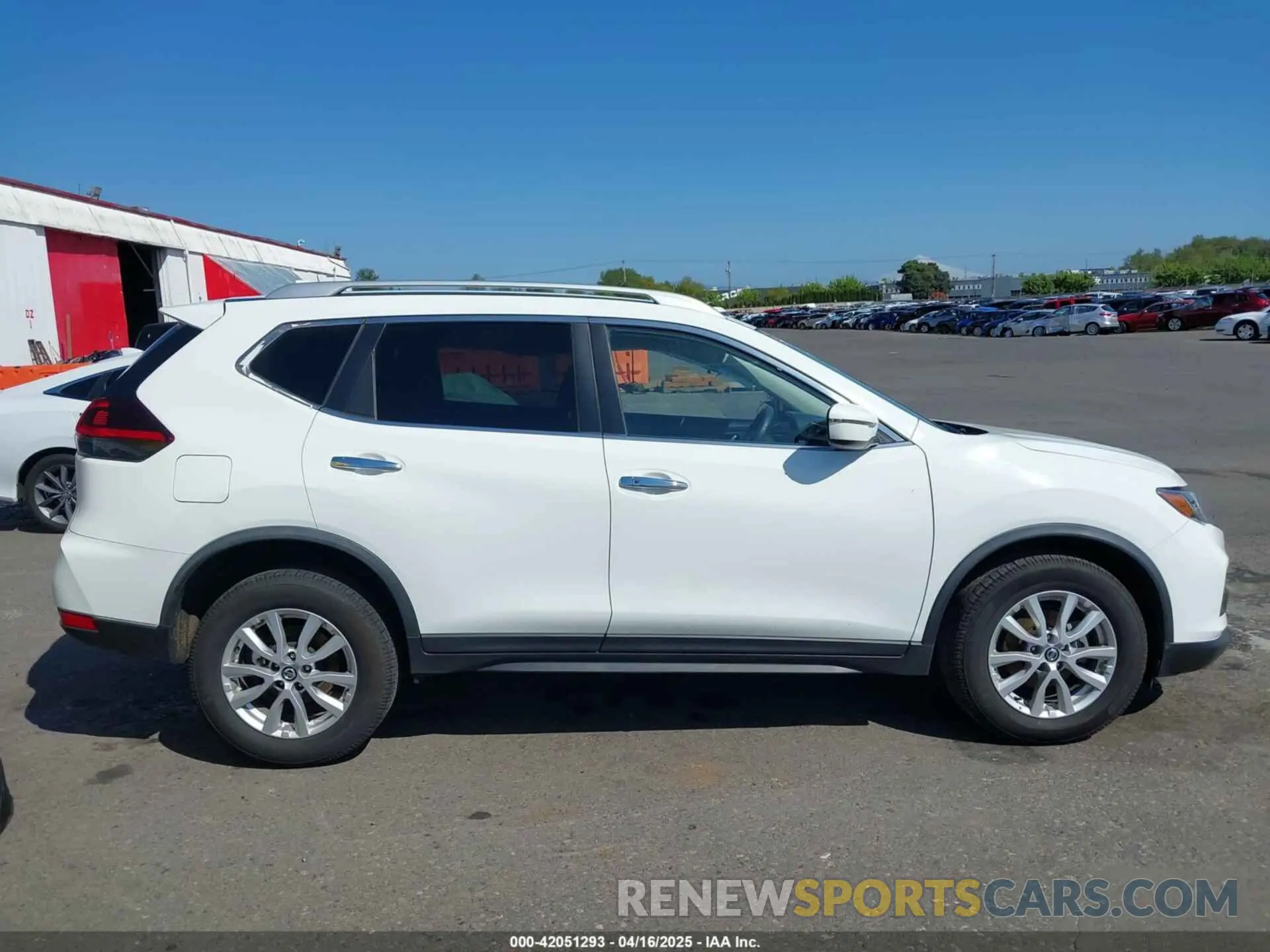 13 fotografías del automóvil dañado KNMAT2MV3LP506771 NISSAN ROGUE 2020