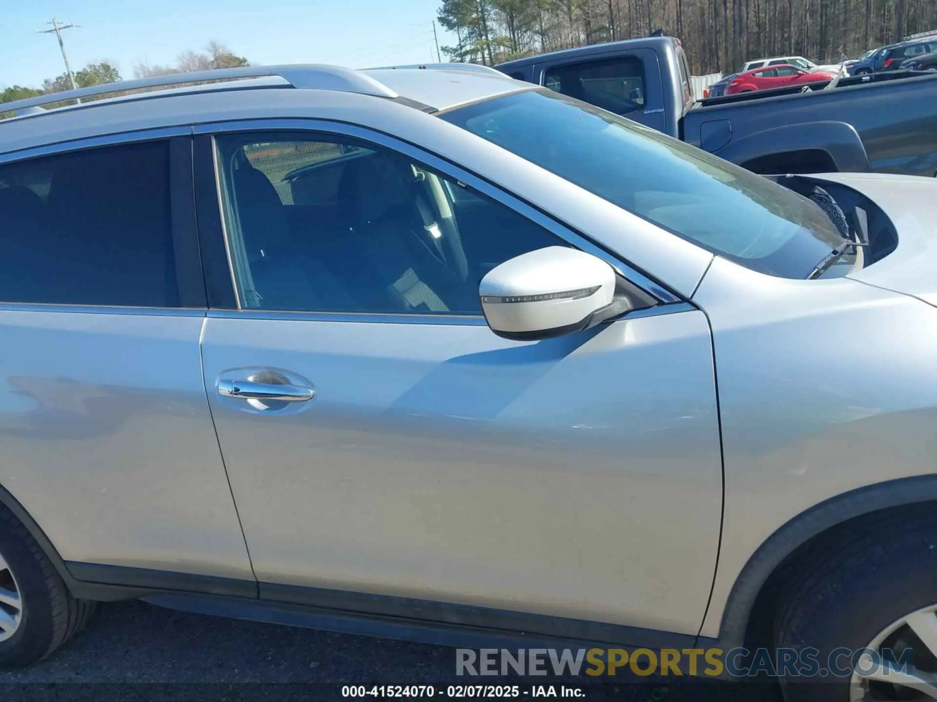 13 fotografías del automóvil dañado KNMAT2MV6LP502441 NISSAN ROGUE 2020