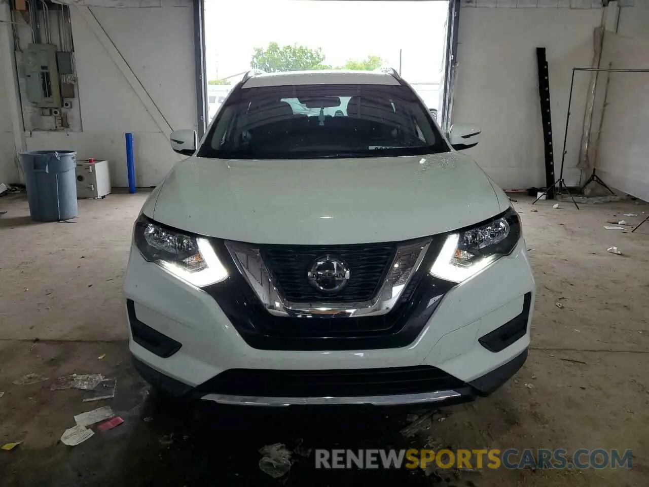 5 fotografías del automóvil dañado KNMAT2MV6LP524312 NISSAN ROGUE 2020