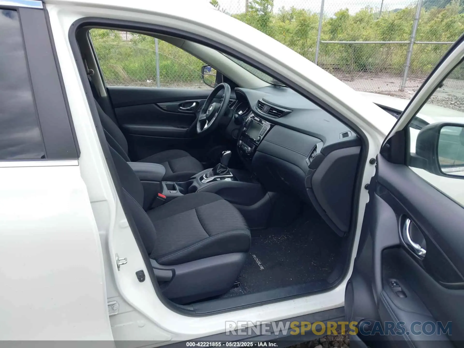 5 fotografías del automóvil dañado KNMAT2MV6LP532894 NISSAN ROGUE 2020