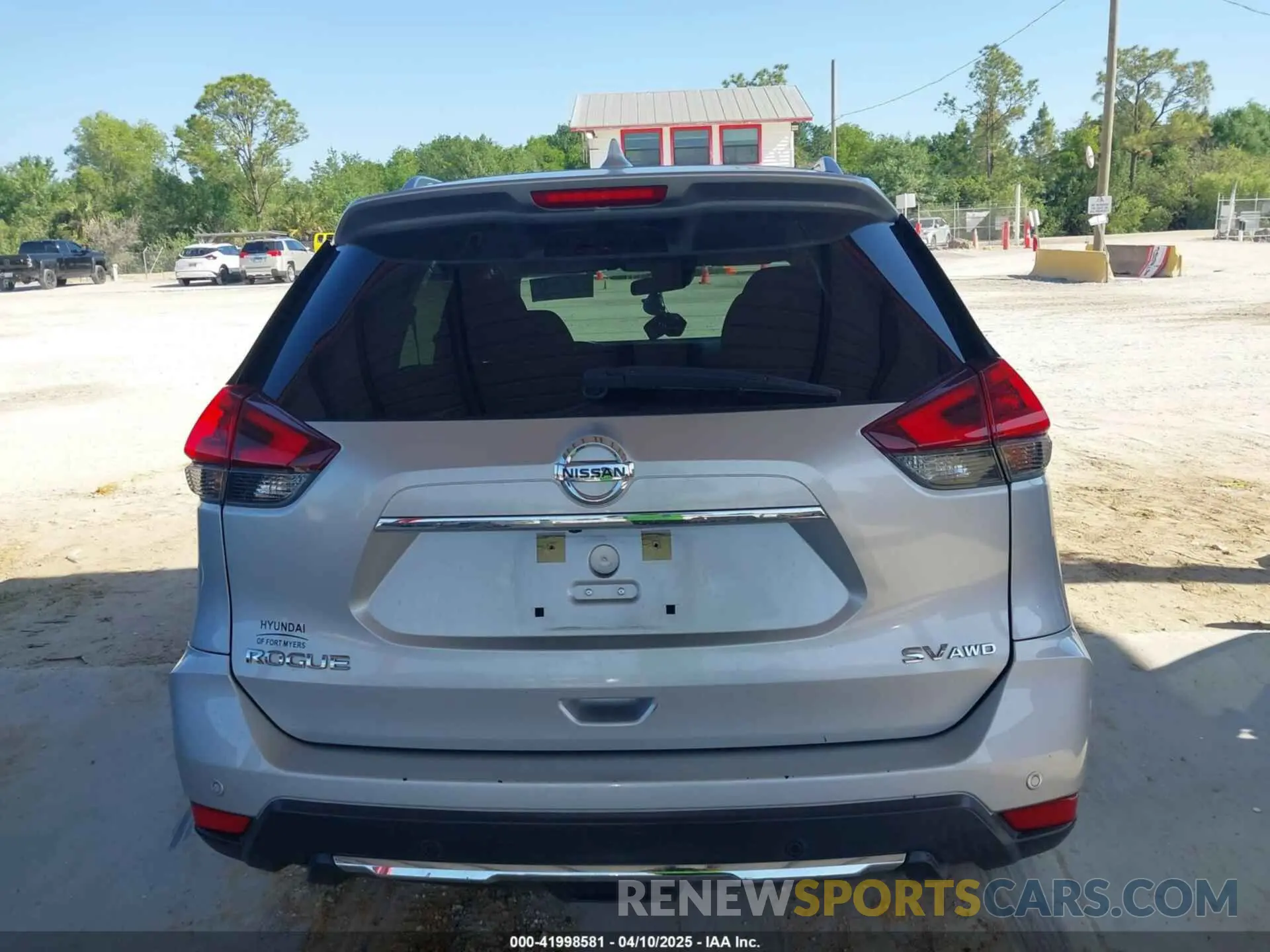 16 fotografías del automóvil dañado KNMAT2MV8LP512680 NISSAN ROGUE 2020