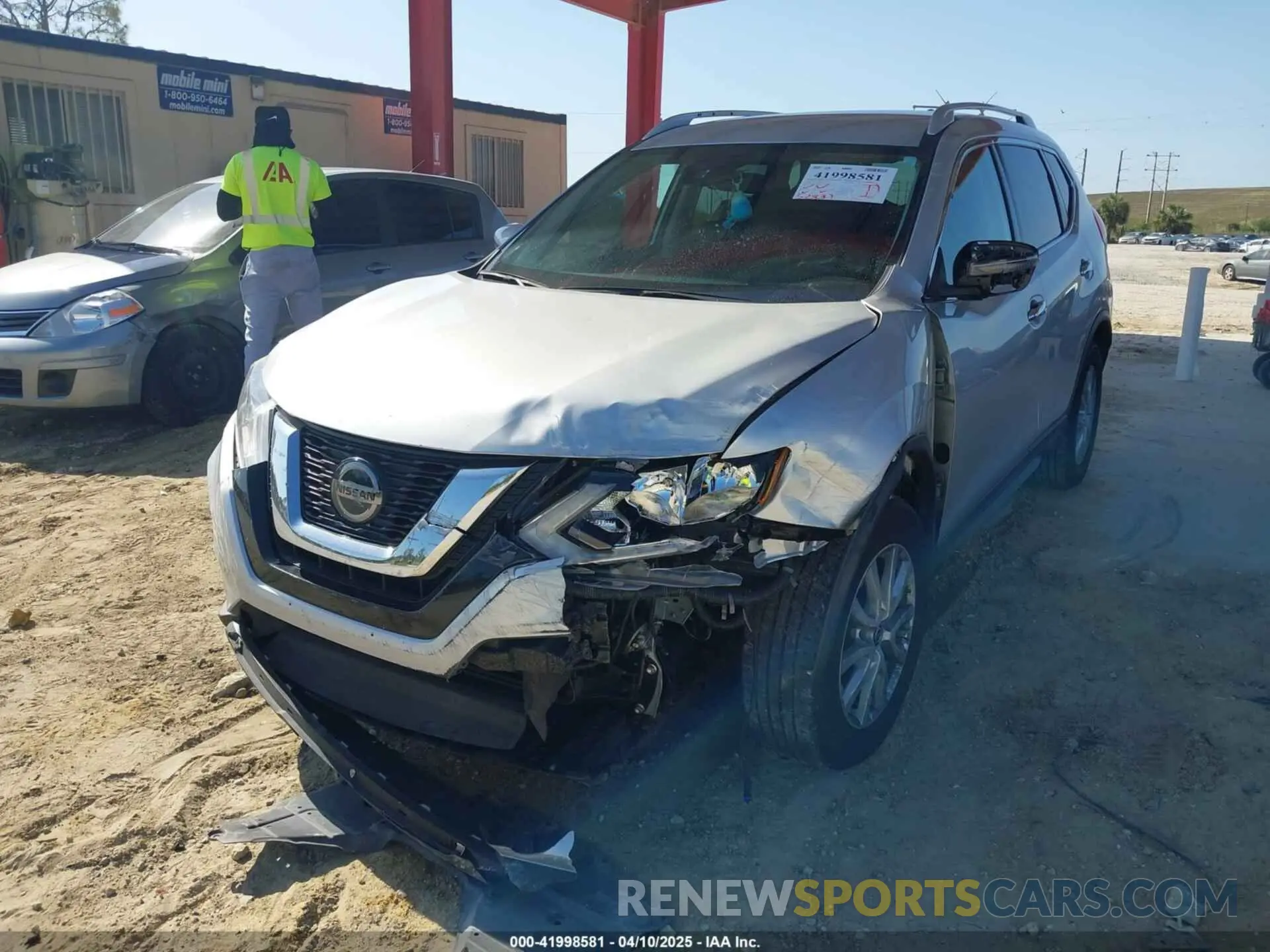 2 fotografías del automóvil dañado KNMAT2MV8LP512680 NISSAN ROGUE 2020