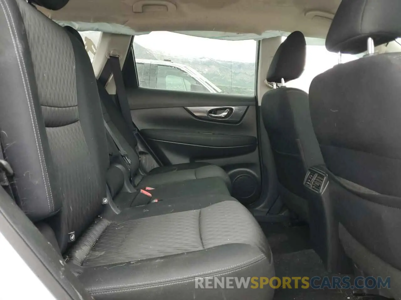 11 fotografías del automóvil dañado KNMAT2MVXLP511675 NISSAN ROGUE 2020