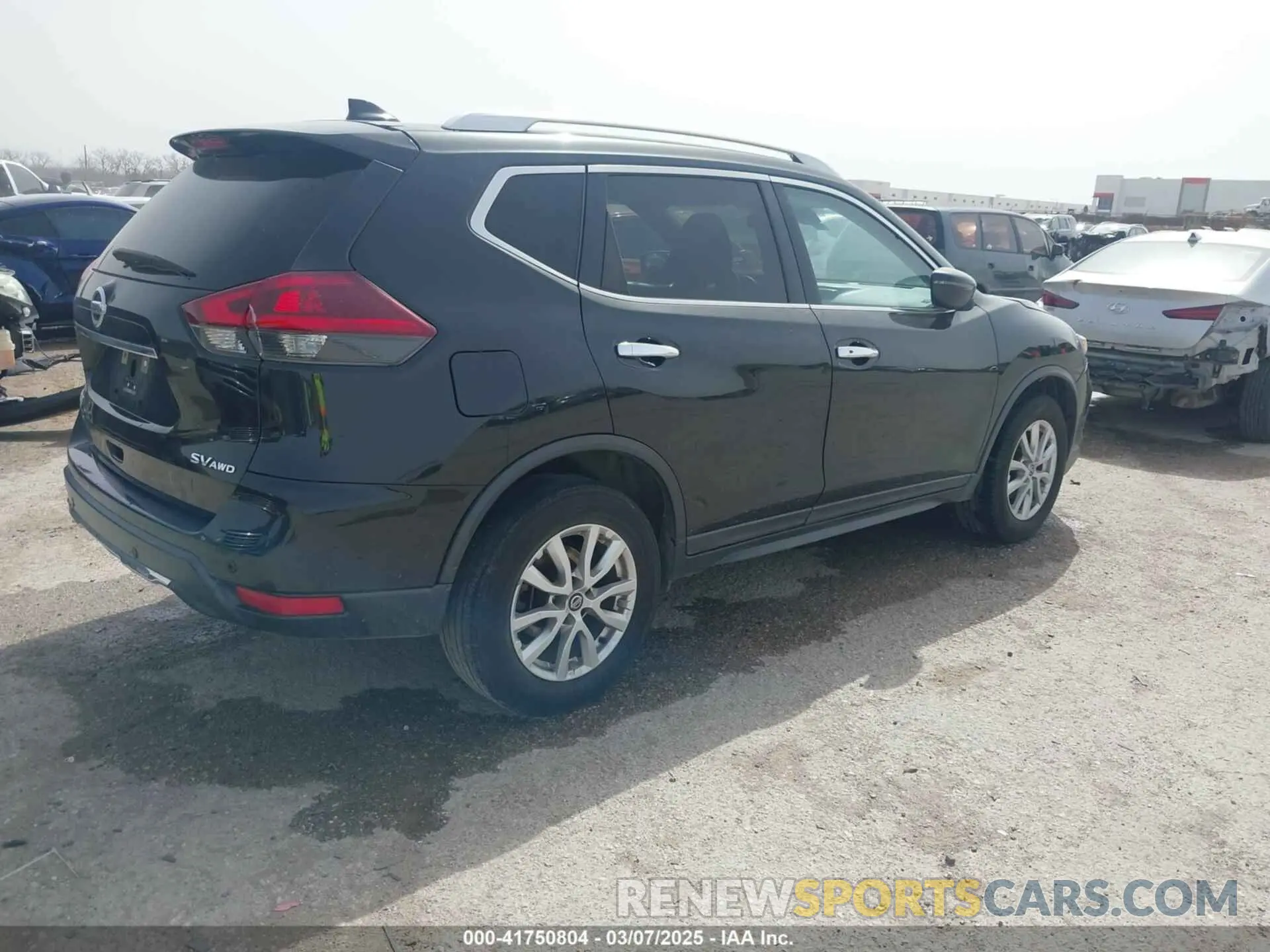 4 fotografías del automóvil dañado KNMAT2MVXLP539587 NISSAN ROGUE 2020
