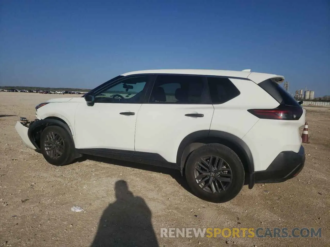 2 fotografías del automóvil dañado 5N1AT3AA1MC801475 NISSAN ROGUE 2021