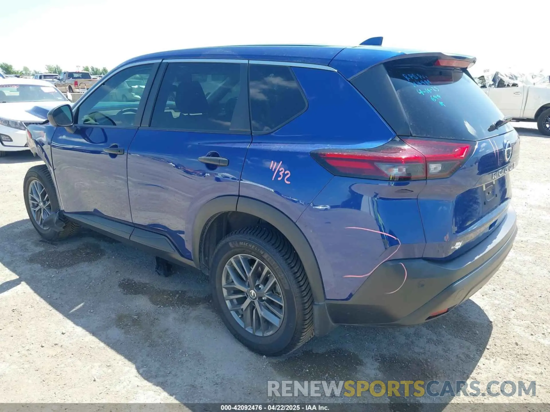 3 fotografías del automóvil dañado 5N1AT3AA9MC683594 NISSAN ROGUE 2021