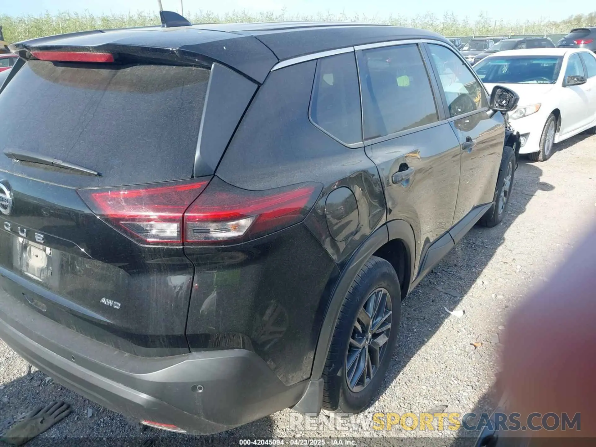 4 fotografías del automóvil dañado 5N1AT3AB0MC692340 NISSAN ROGUE 2021