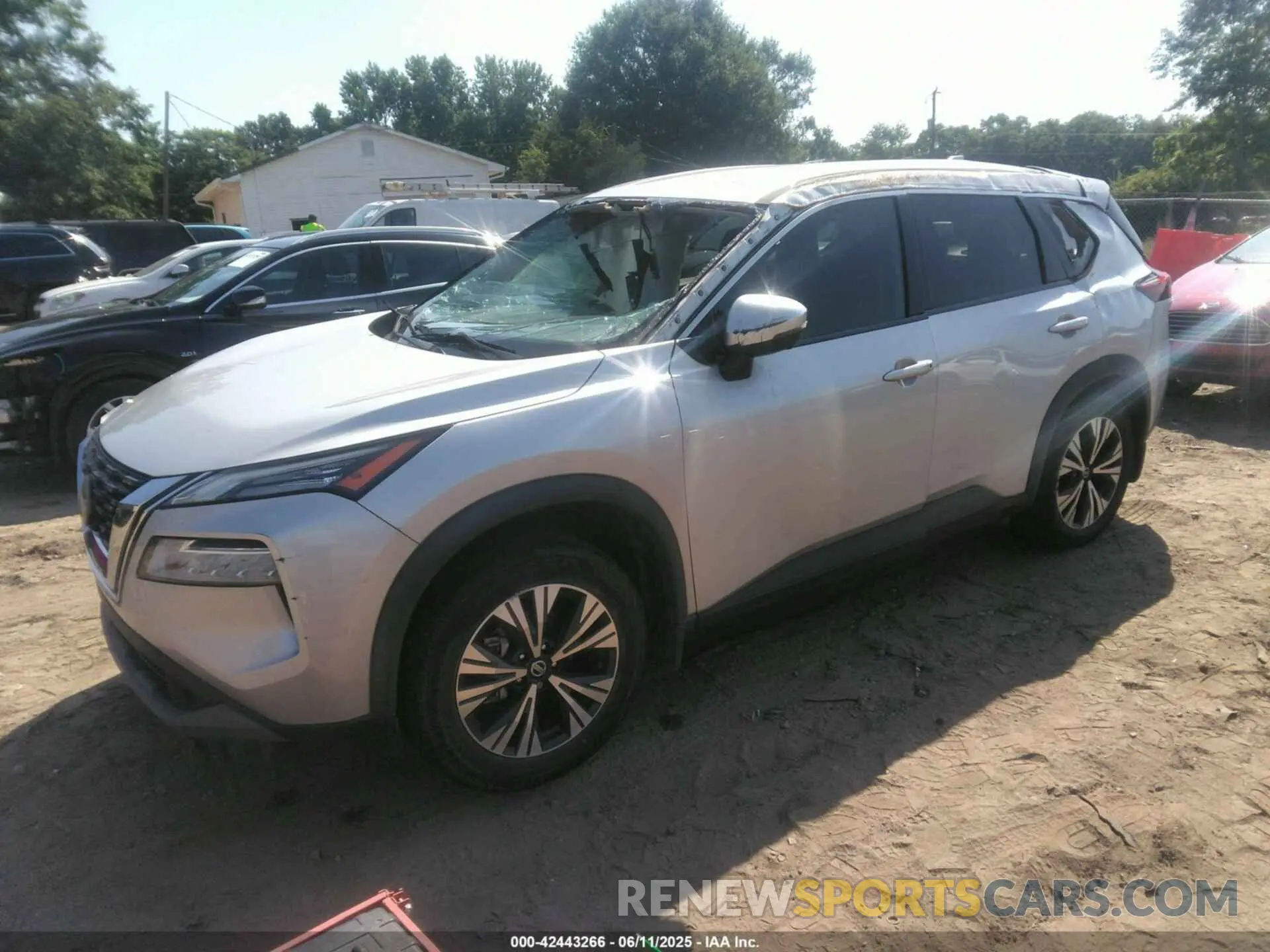 2 fotografías del automóvil dañado 5N1AT3BA0MC709062 NISSAN ROGUE 2021