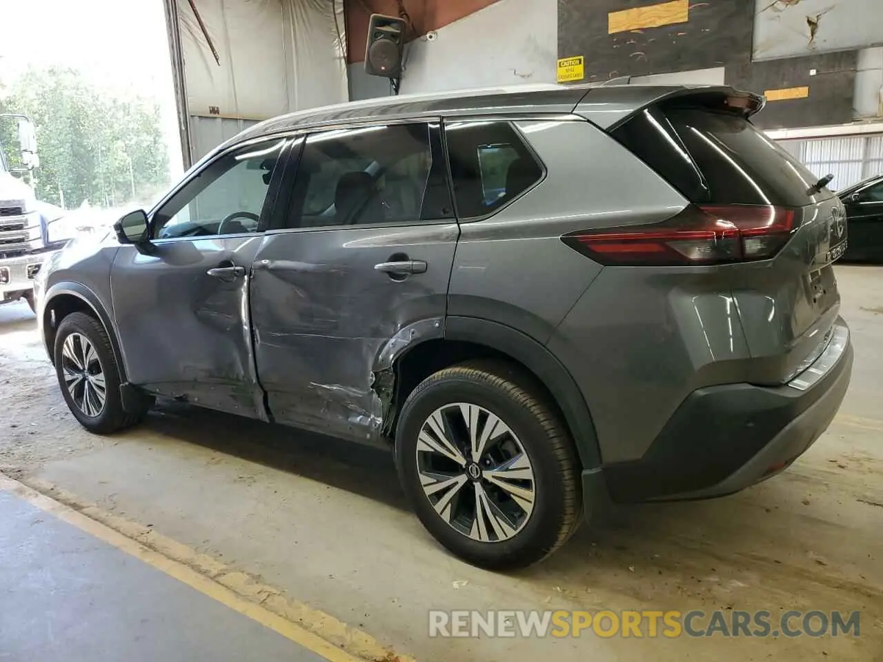 2 fotografías del automóvil dañado 5N1AT3BA0MC778088 NISSAN ROGUE 2021