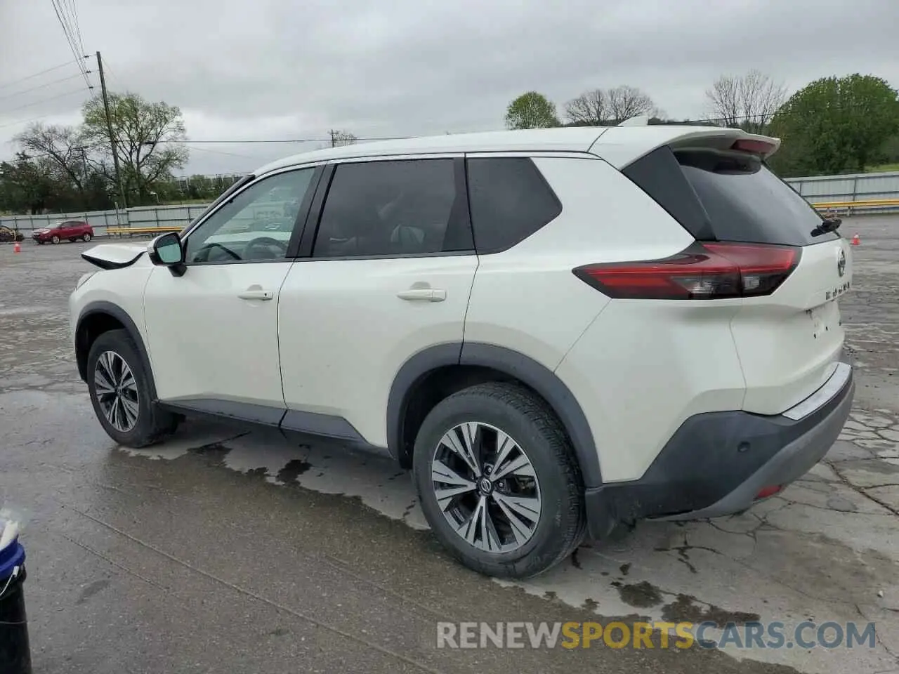 2 fotografías del automóvil dañado 5N1AT3BA2MC748798 NISSAN ROGUE 2021