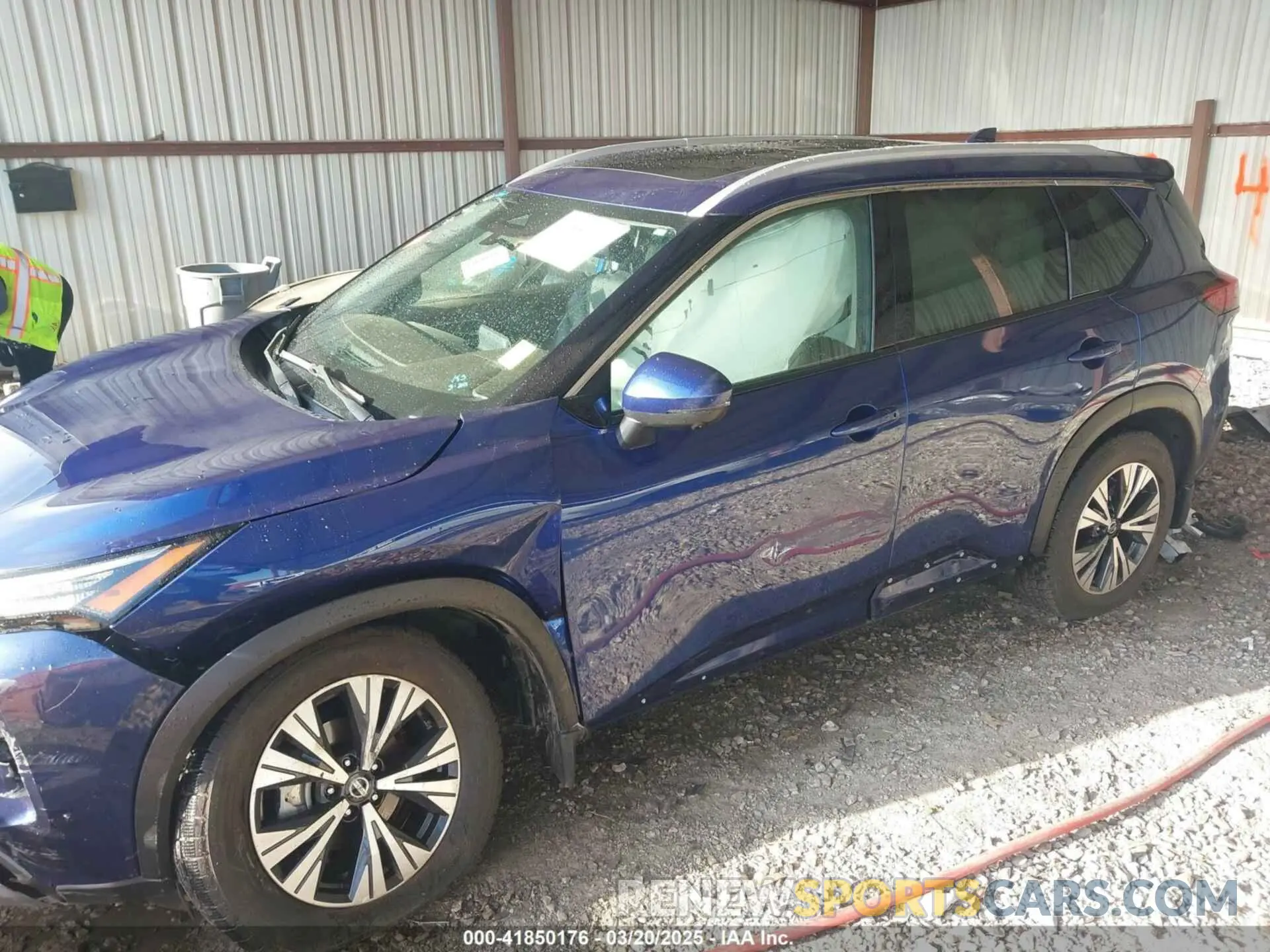 2 fotografías del automóvil dañado 5N1AT3BA2MC784863 NISSAN ROGUE 2021
