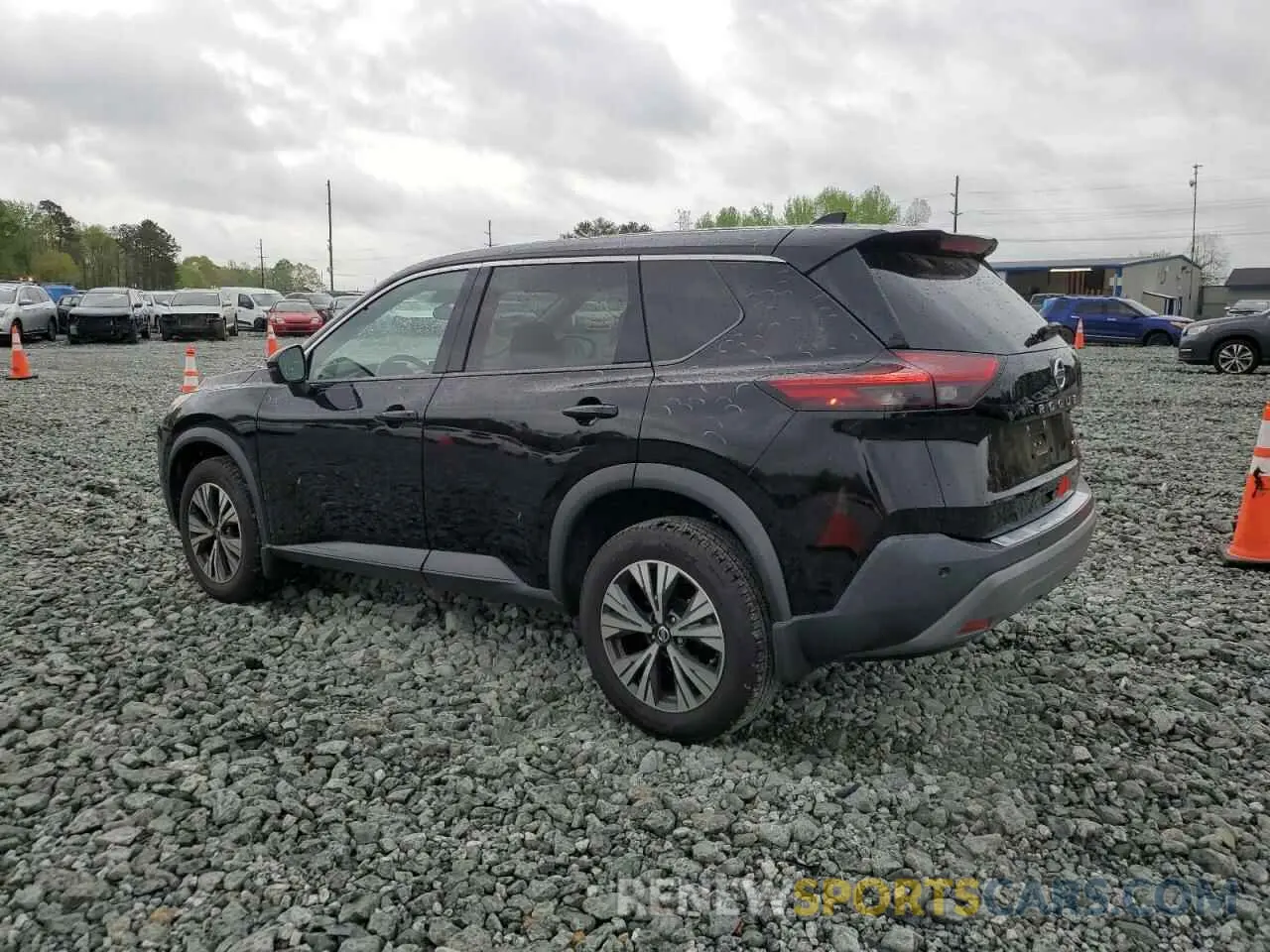 2 fotografías del automóvil dañado 5N1AT3BA2MC799329 NISSAN ROGUE 2021